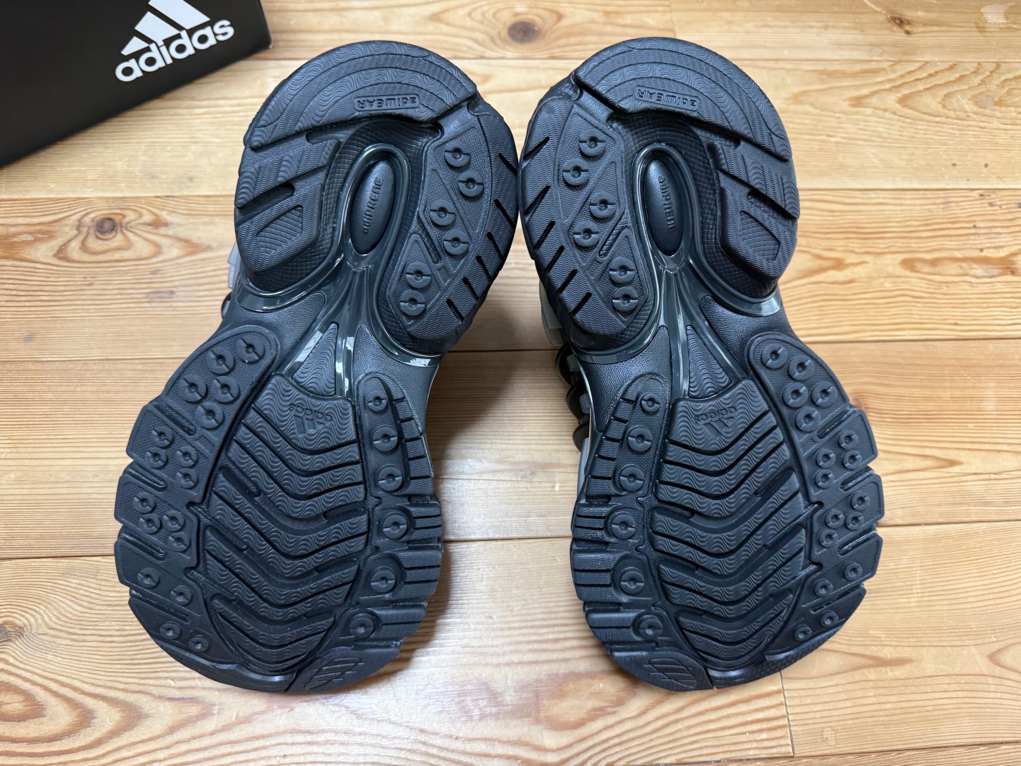 A+ (新品・未使用(ワケあり))】ファレル・ウィリアムス × アディダス