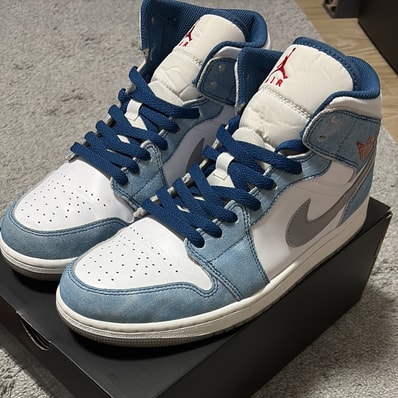 Nike Air Jordan 1 Mid SE "White/Hyper Royal/Red"