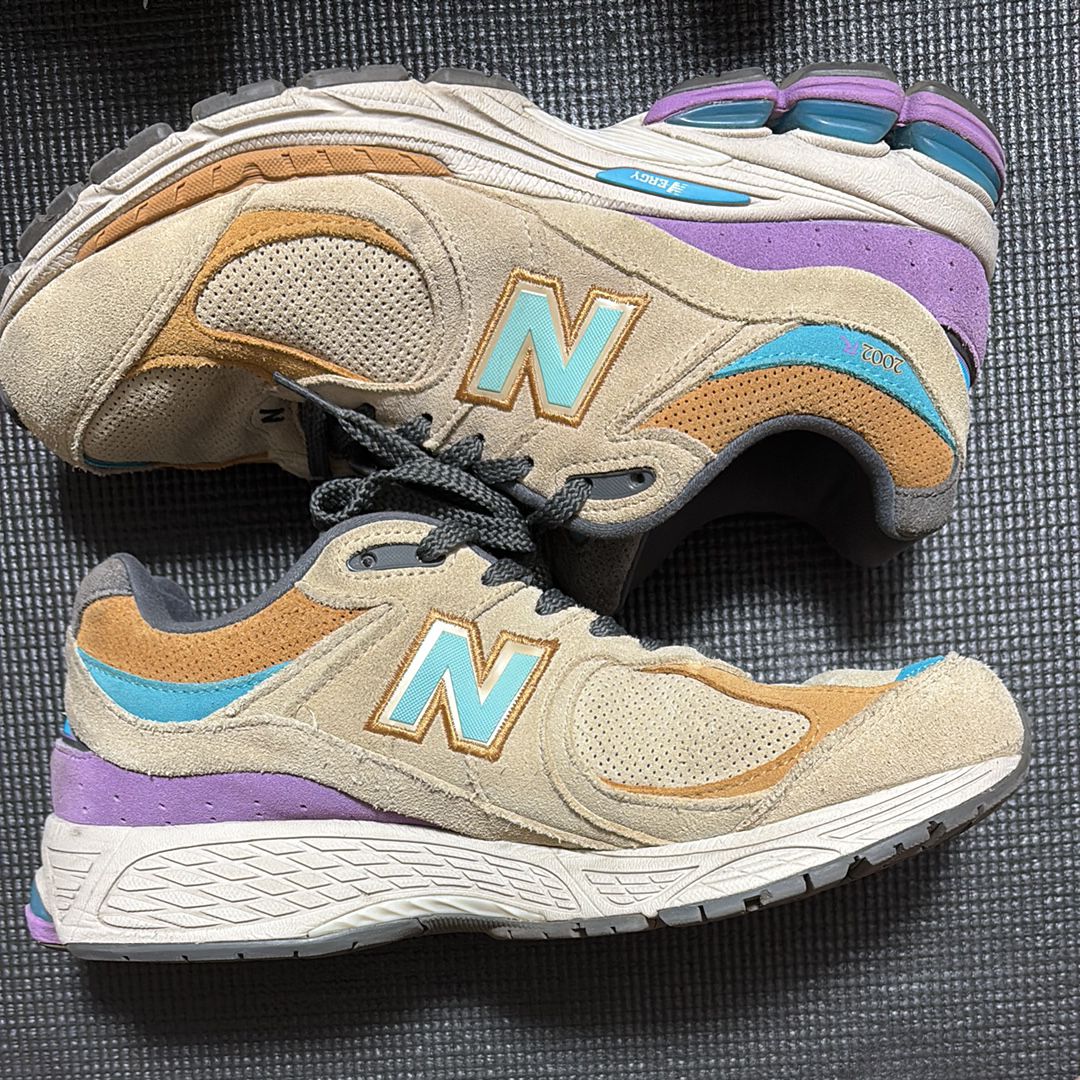 New Balance 2002R "Beige/Purple"