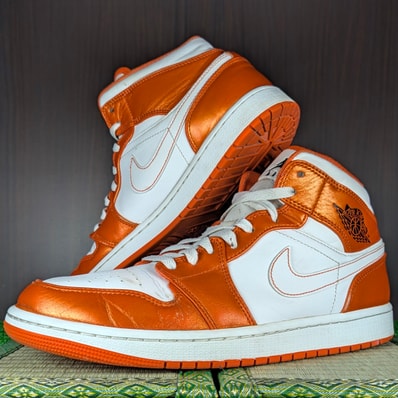 Nike Air Jordan 1 Mid "Orange/White"