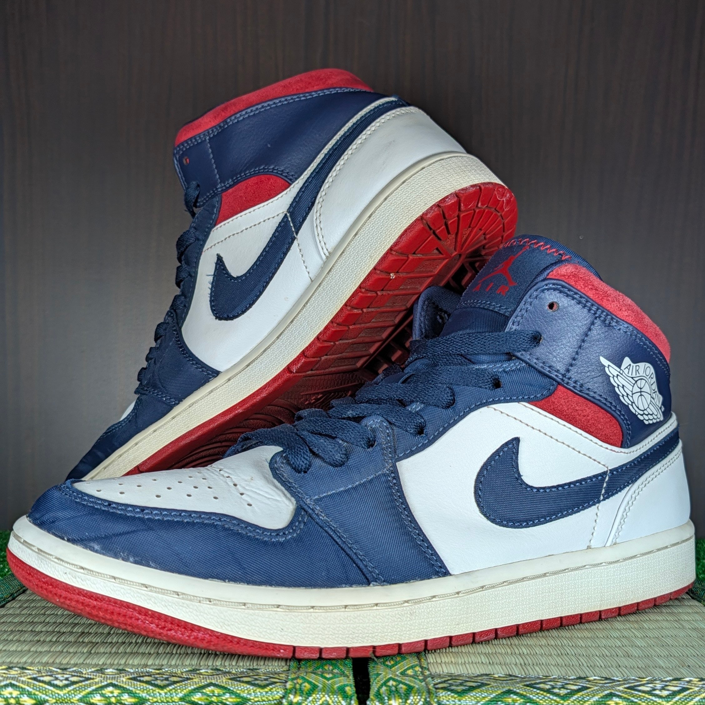Nike Air Jordan 1 Mid SE "USA"