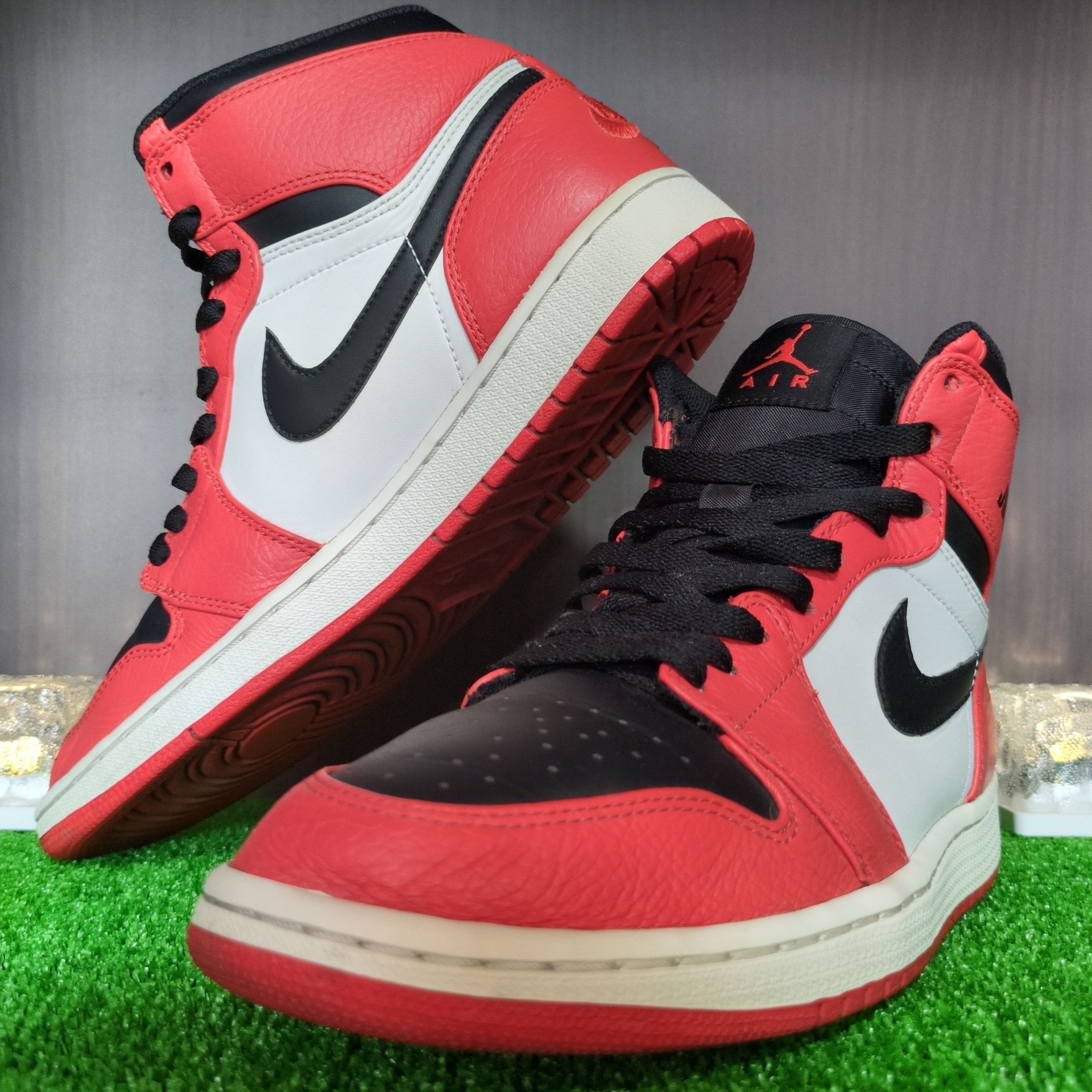 Nike Air Jordan 1 Retro High  "Rare Air Max Orange"
