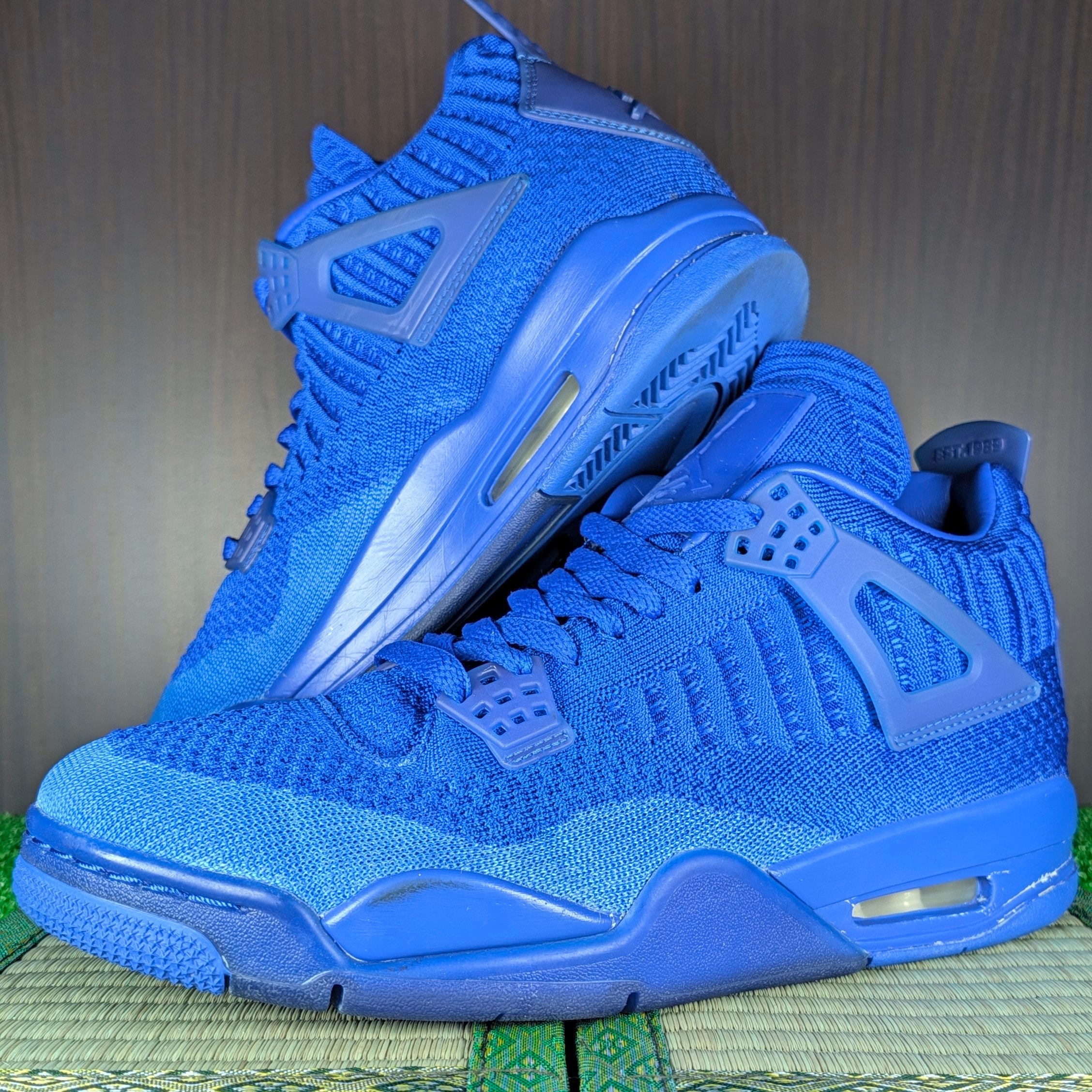 Nike Air Jordan 4 Retro Flyknit "Hyper Royal/Black"