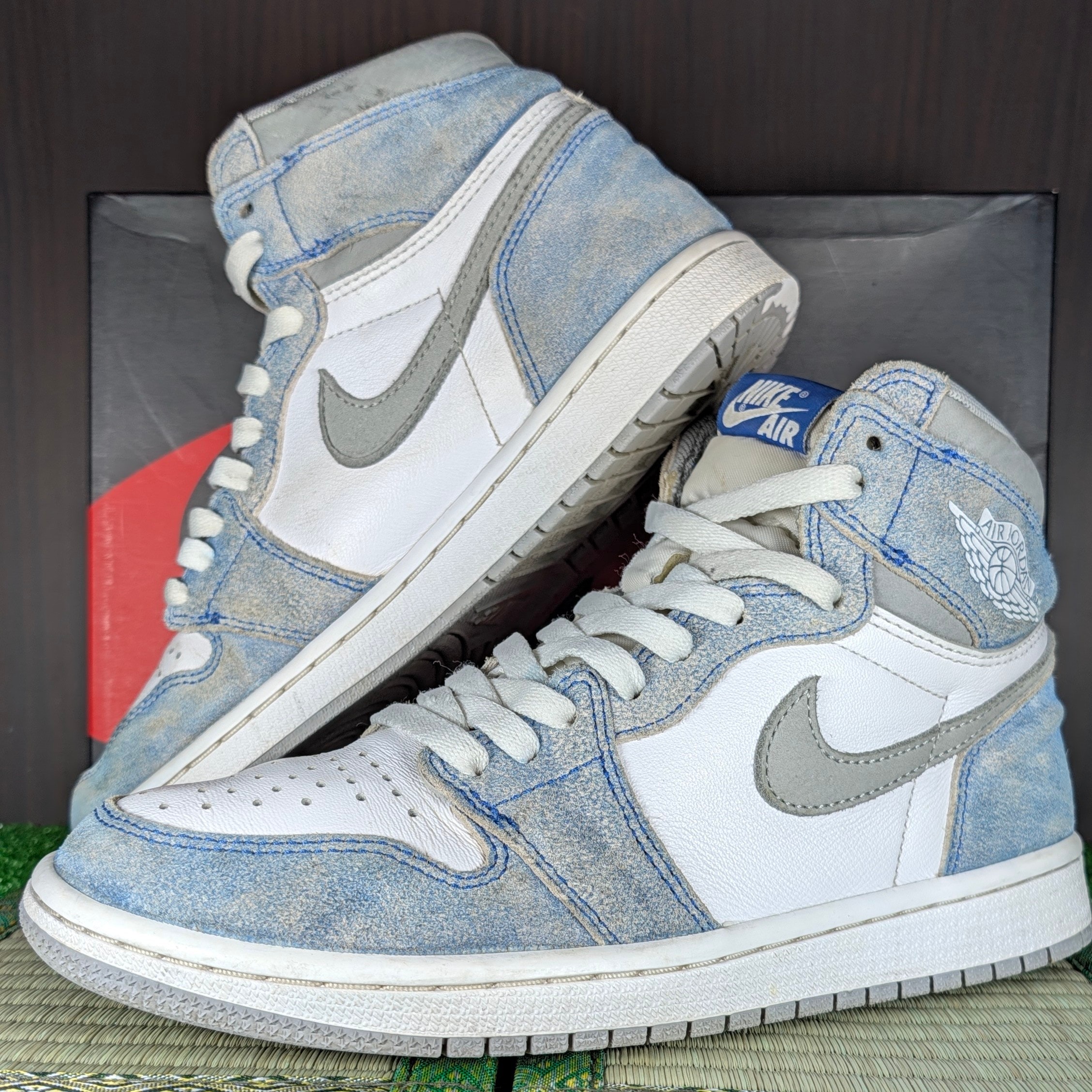 Nike Air Jordan 1 High OG "Hyper Royal"