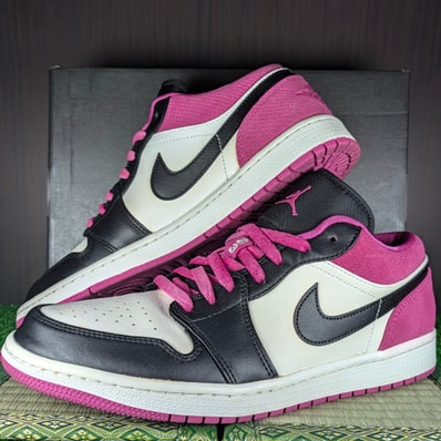 Nike Air Jordan 1 Low "Black/White-Magenta"