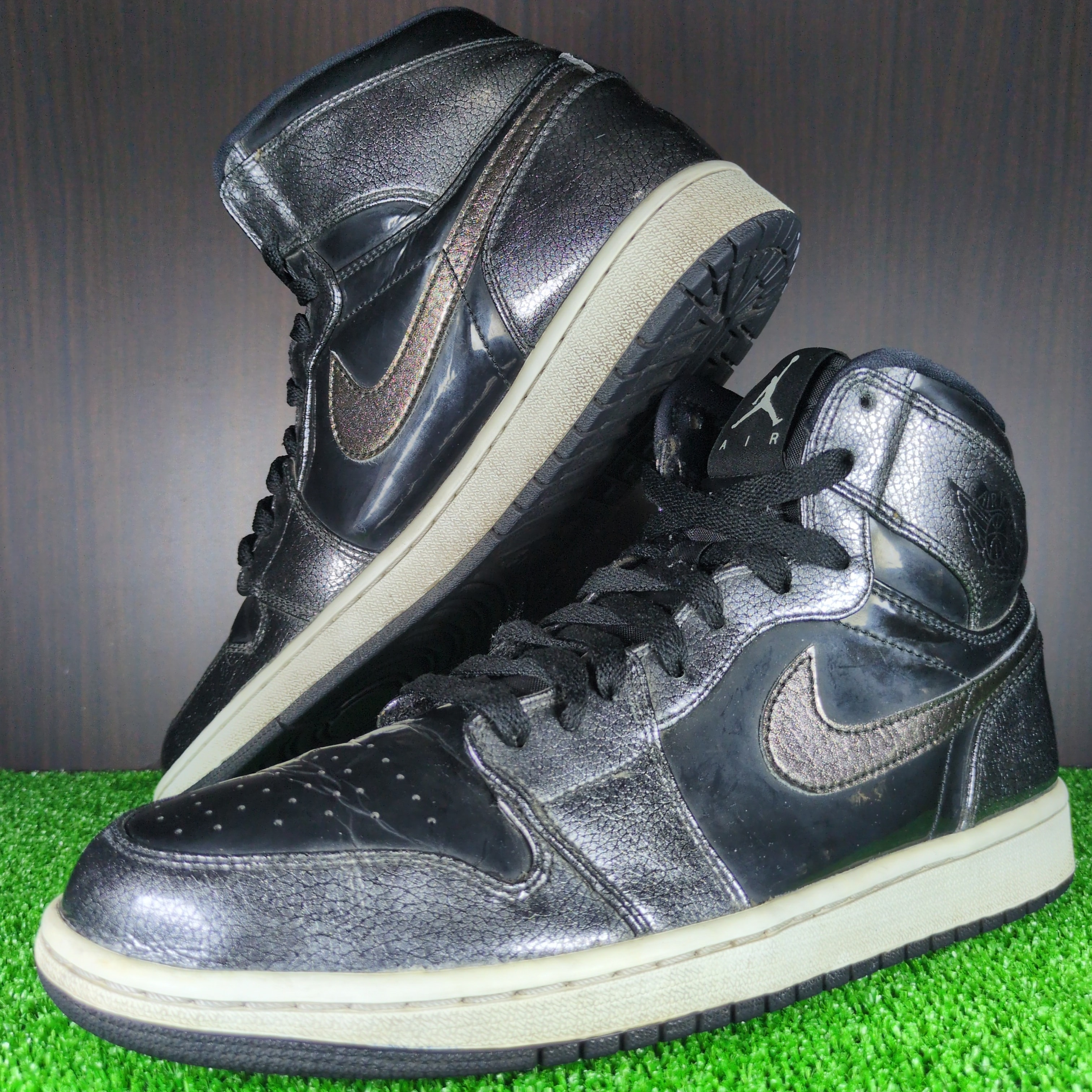 Nike Air Jordan 1 Retro High "Black Patent"