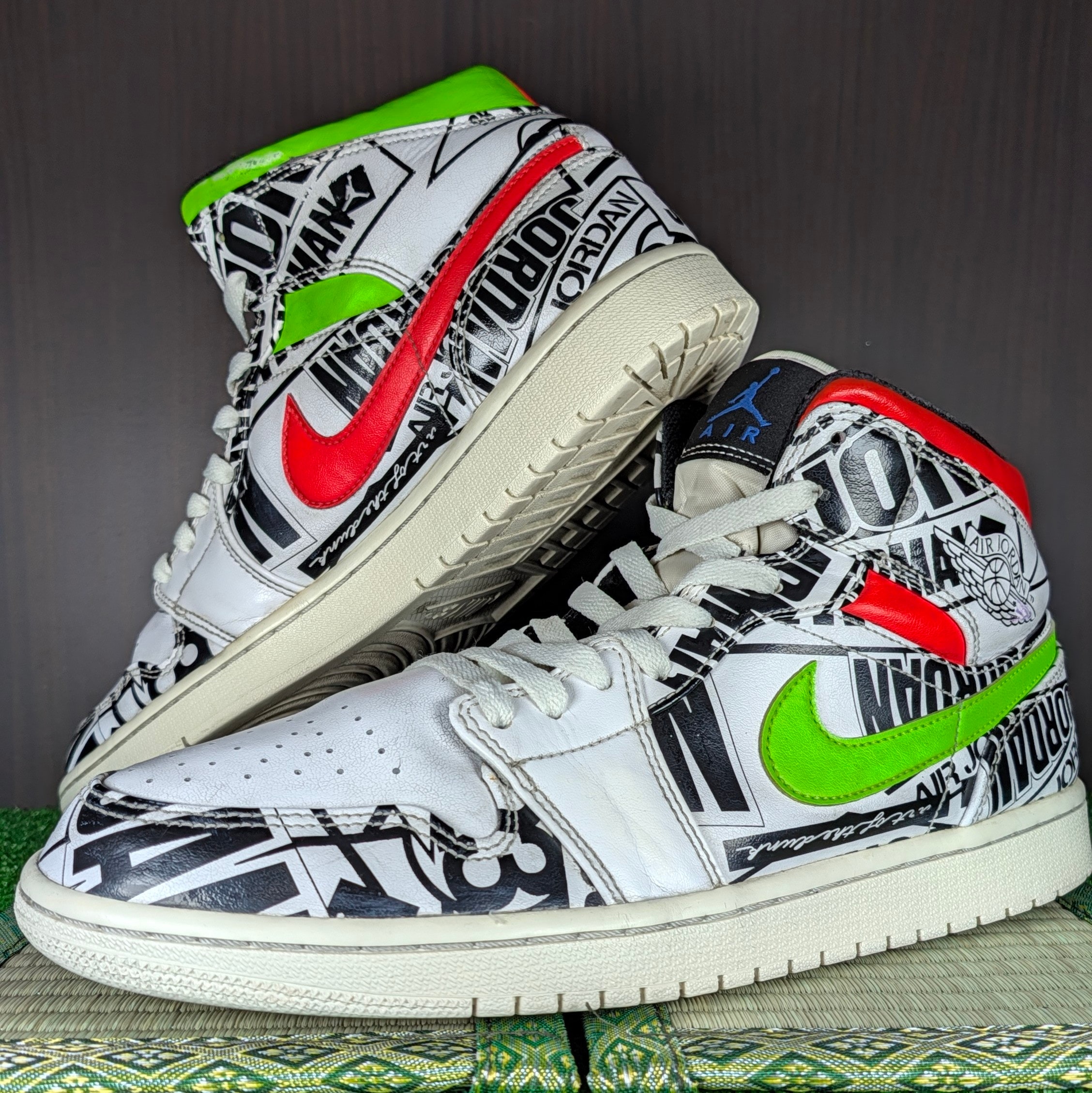 Nike Air Jordan 1 Mid "All Over Logos"