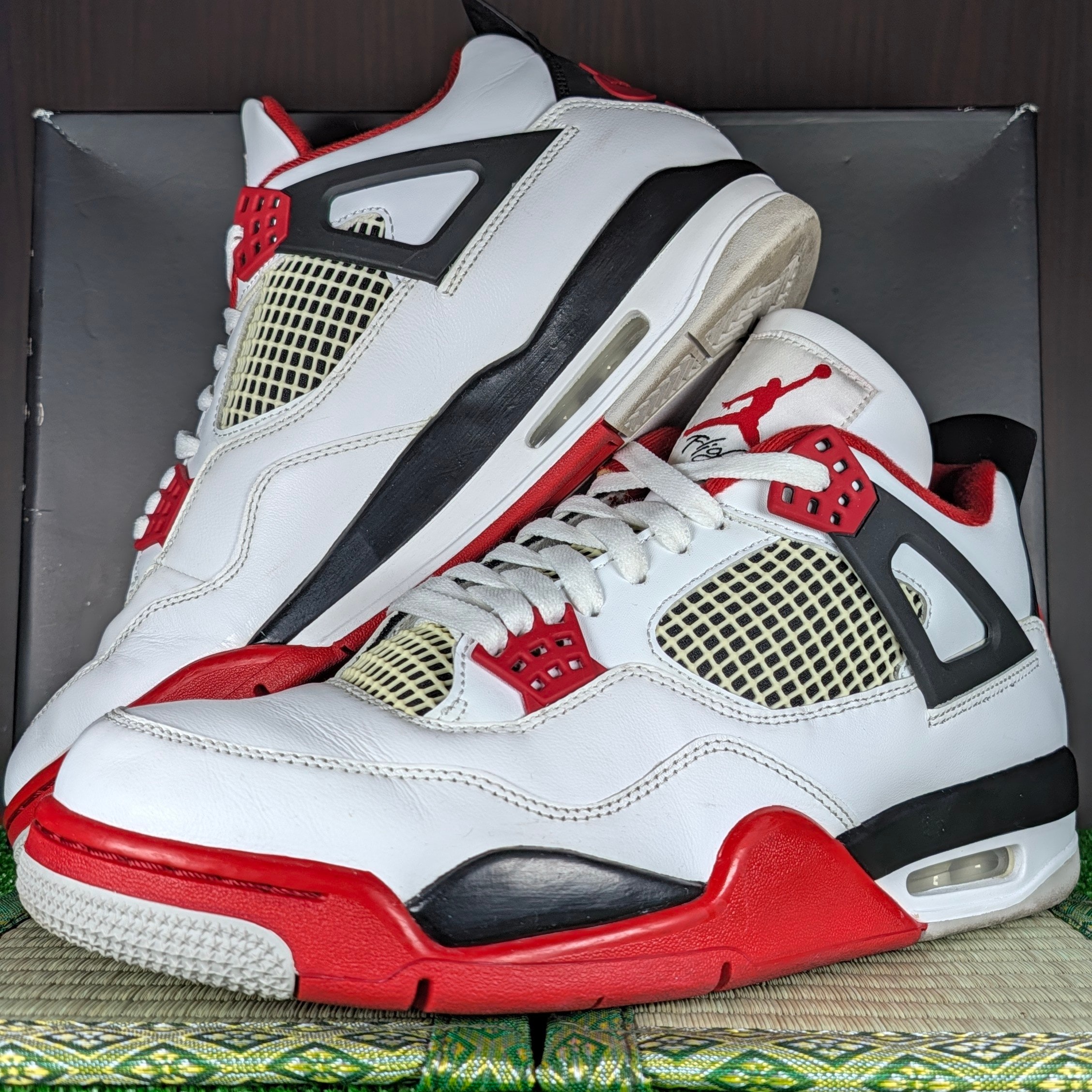 Nike Air Jordan 4 Retro OG "Fire Red" (2020)