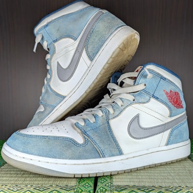 Nike Air Jordan 1 Mid SE "White/Hyper Royal/Red"