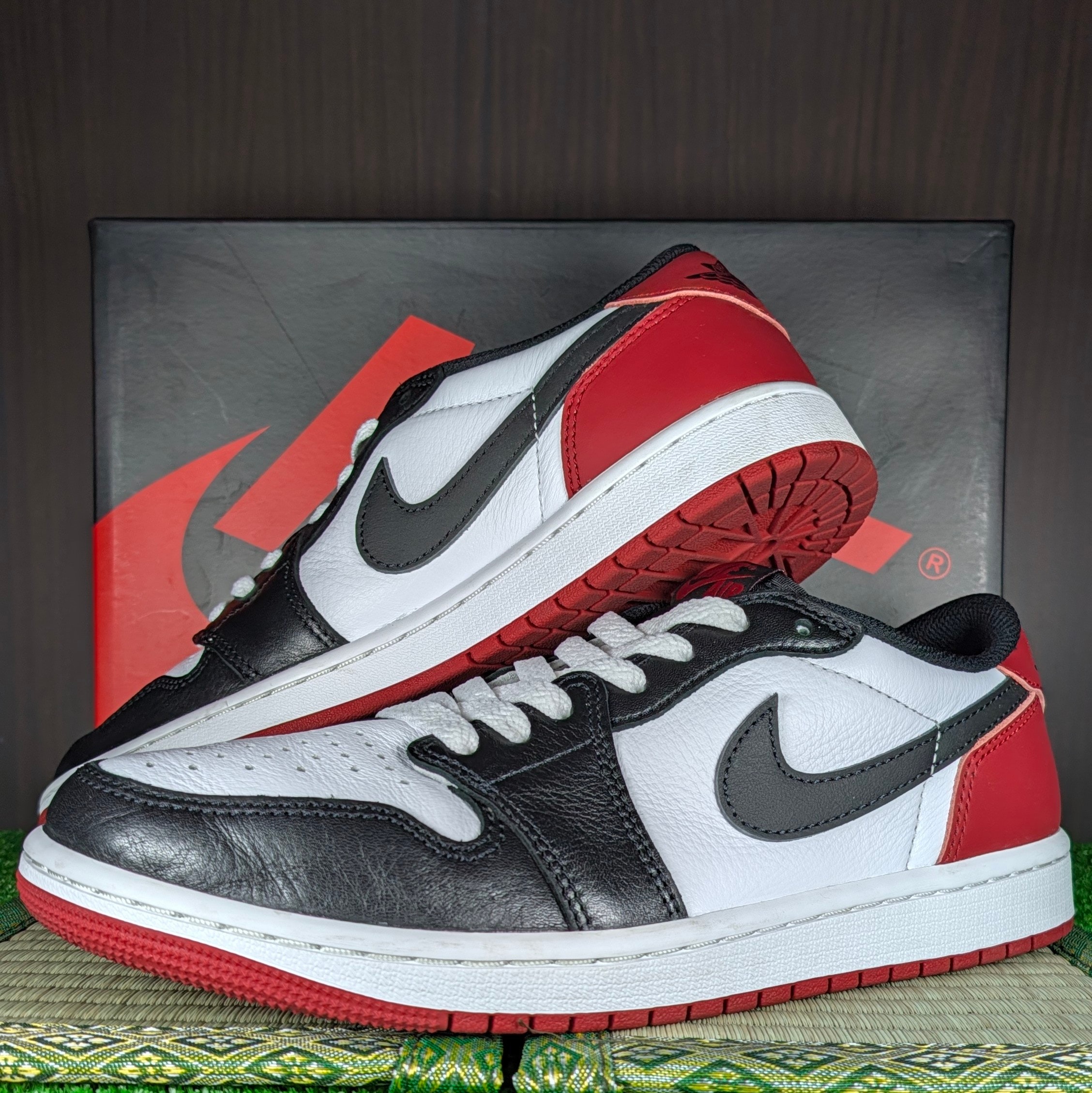 Nike Air Jordan 1 Retro Low OG "Black Toe"