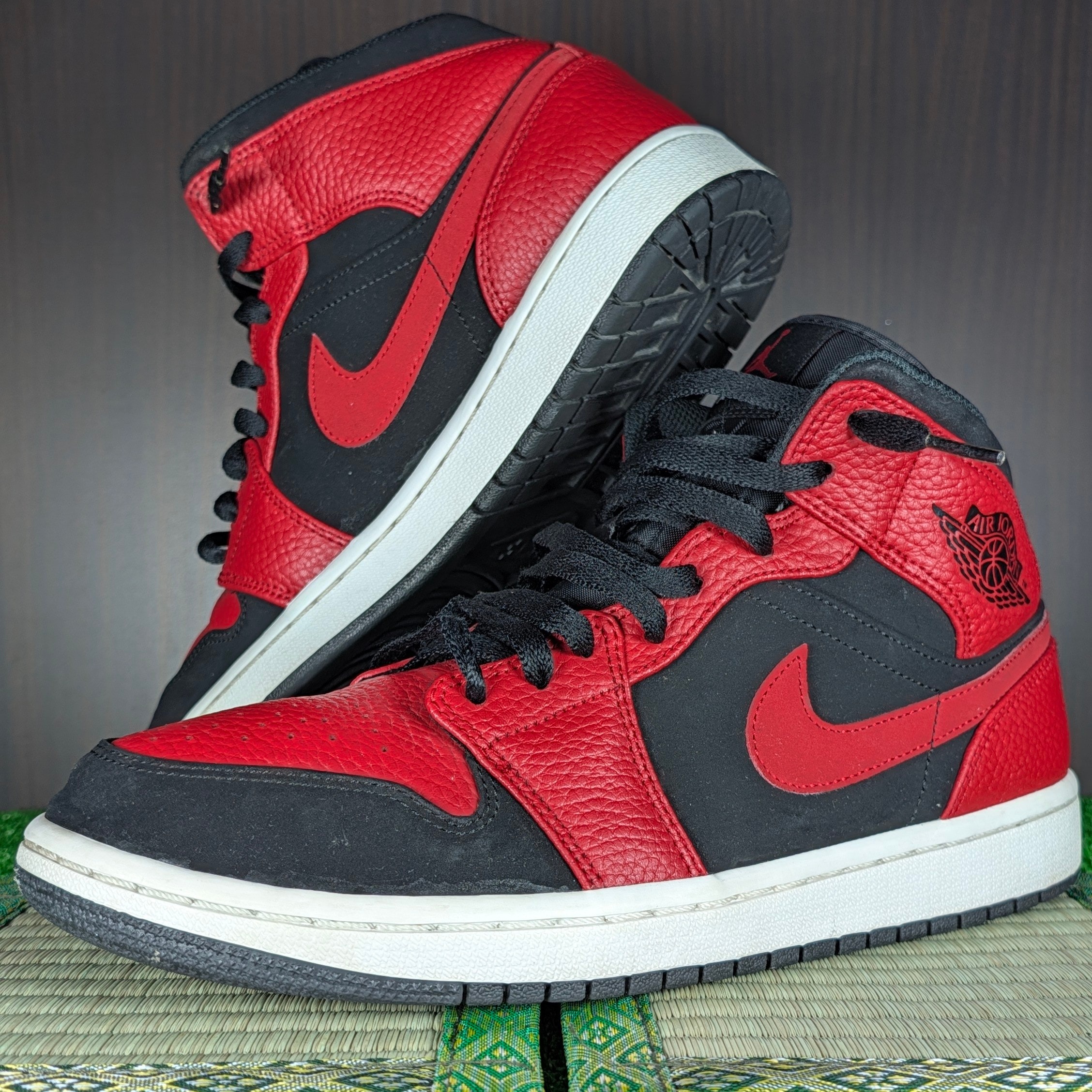 Nike Air Jordan 1 Mid "Reverse Bred"