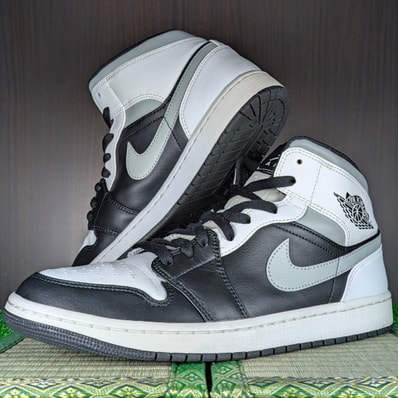 Nike Air Jordan 1 Mid "White Shadow"