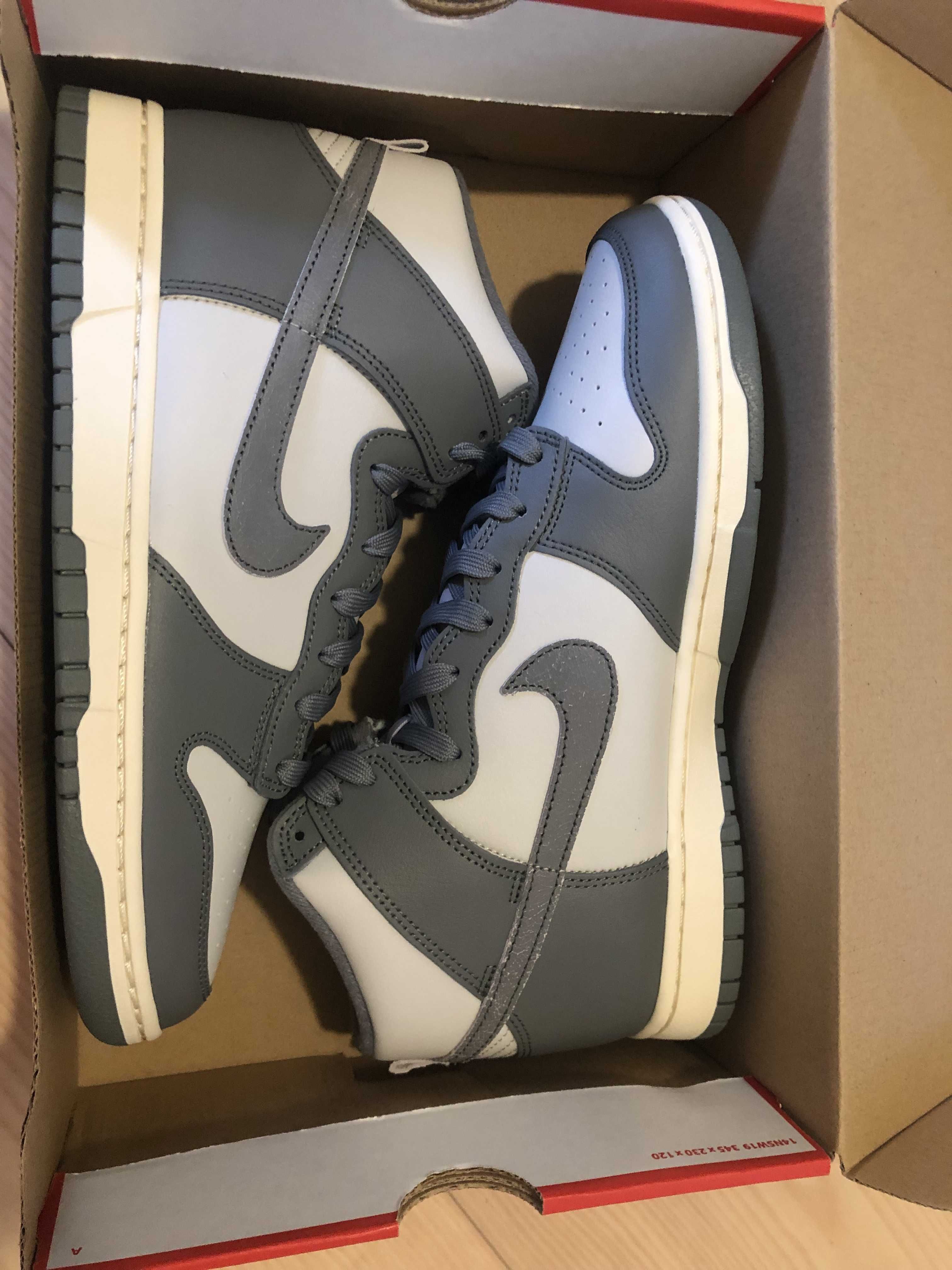 Nike Dunk High Retro SE Vintage "Light Bone and Tumbled Grey"