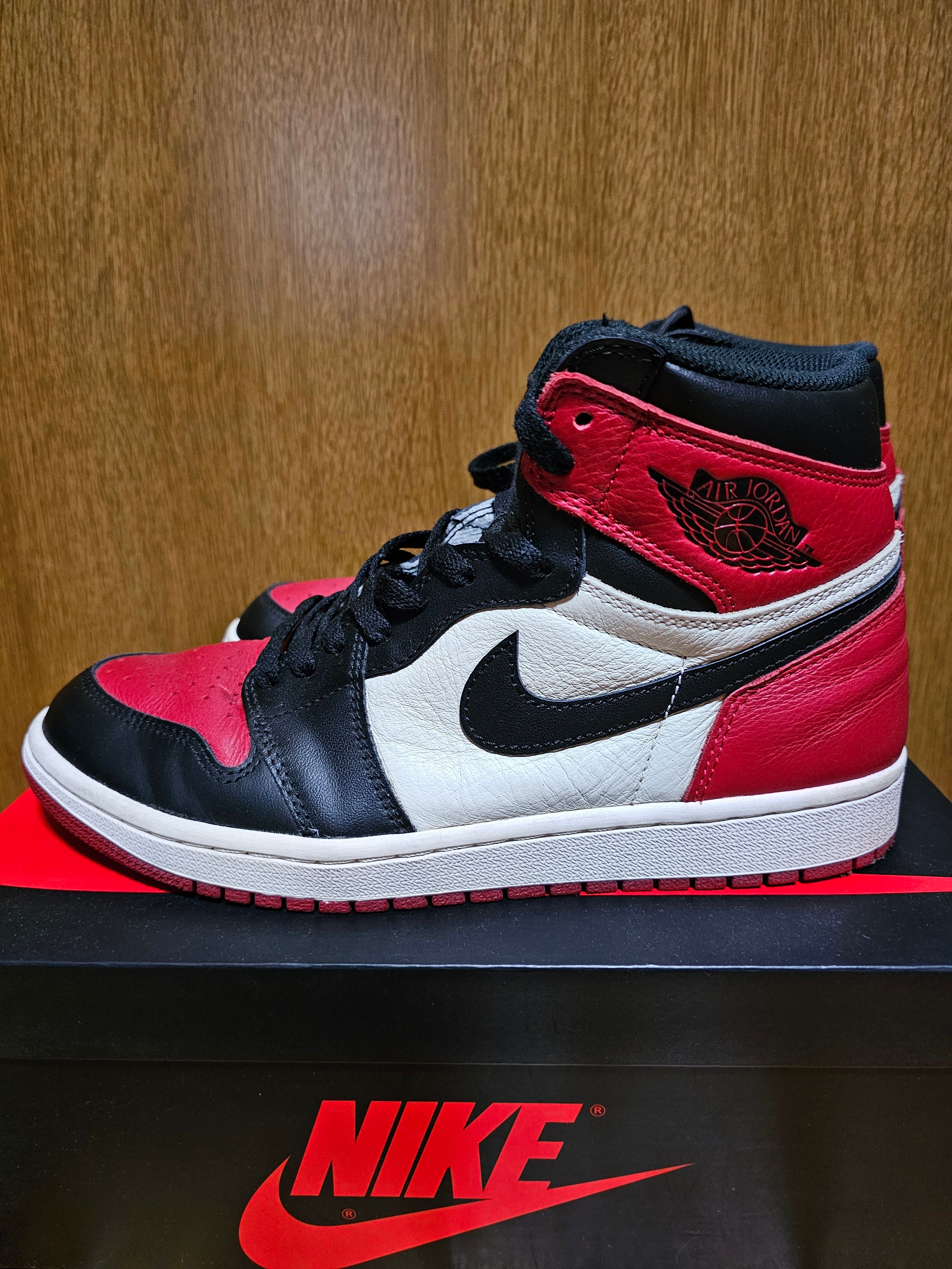 Nike Air Jordan 1 Retro High OG "Bred Toe"