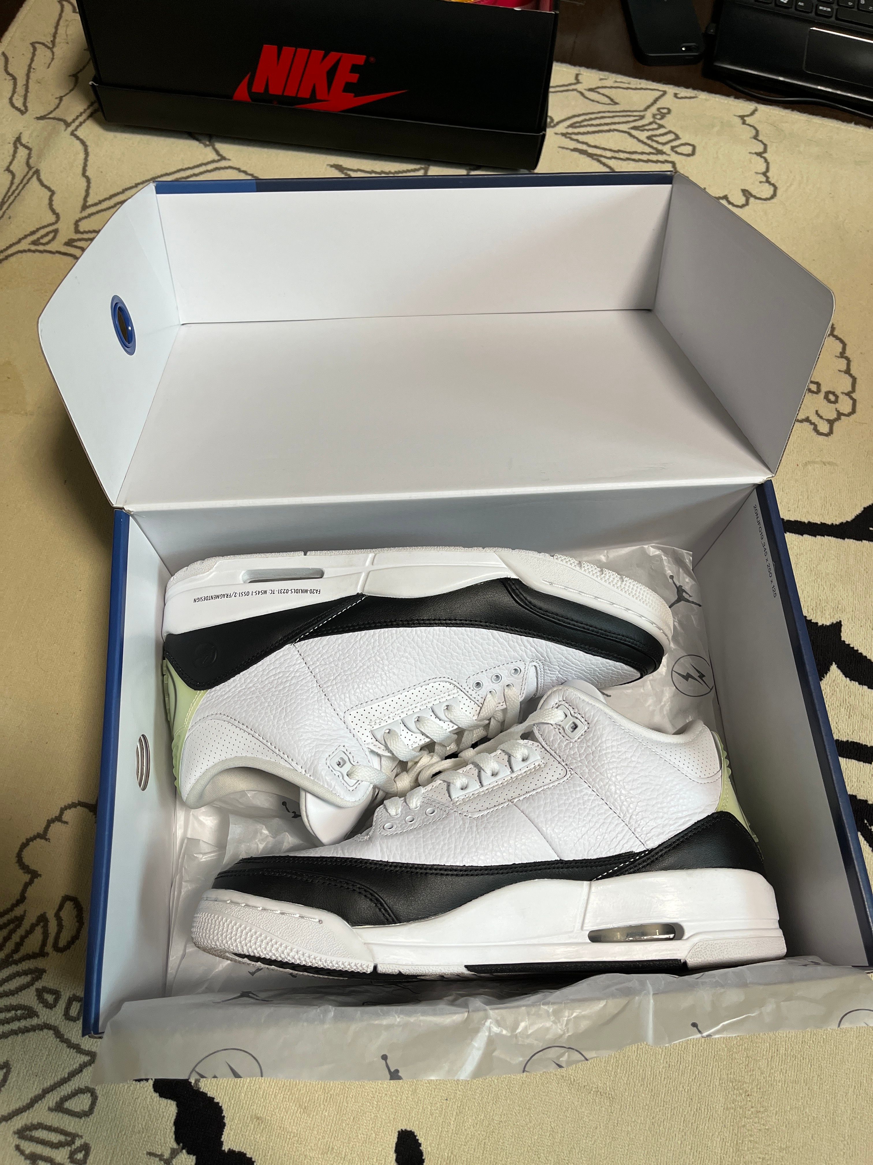 Fragment × Nike Air Jordan 3 "White/Black"