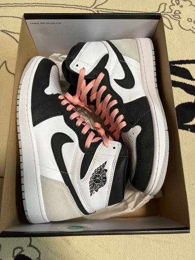 Nike Air Jordan 1 High OG "Bleached Coral"