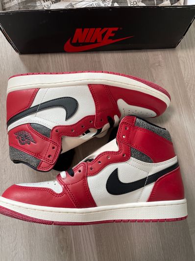 Nike Air Jordan 1 High OG "Lost & Found/Chicago"