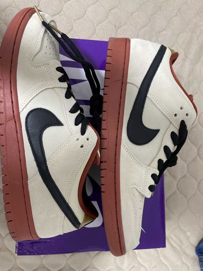 Nike SB Dunk Low Pro "Hennessy"