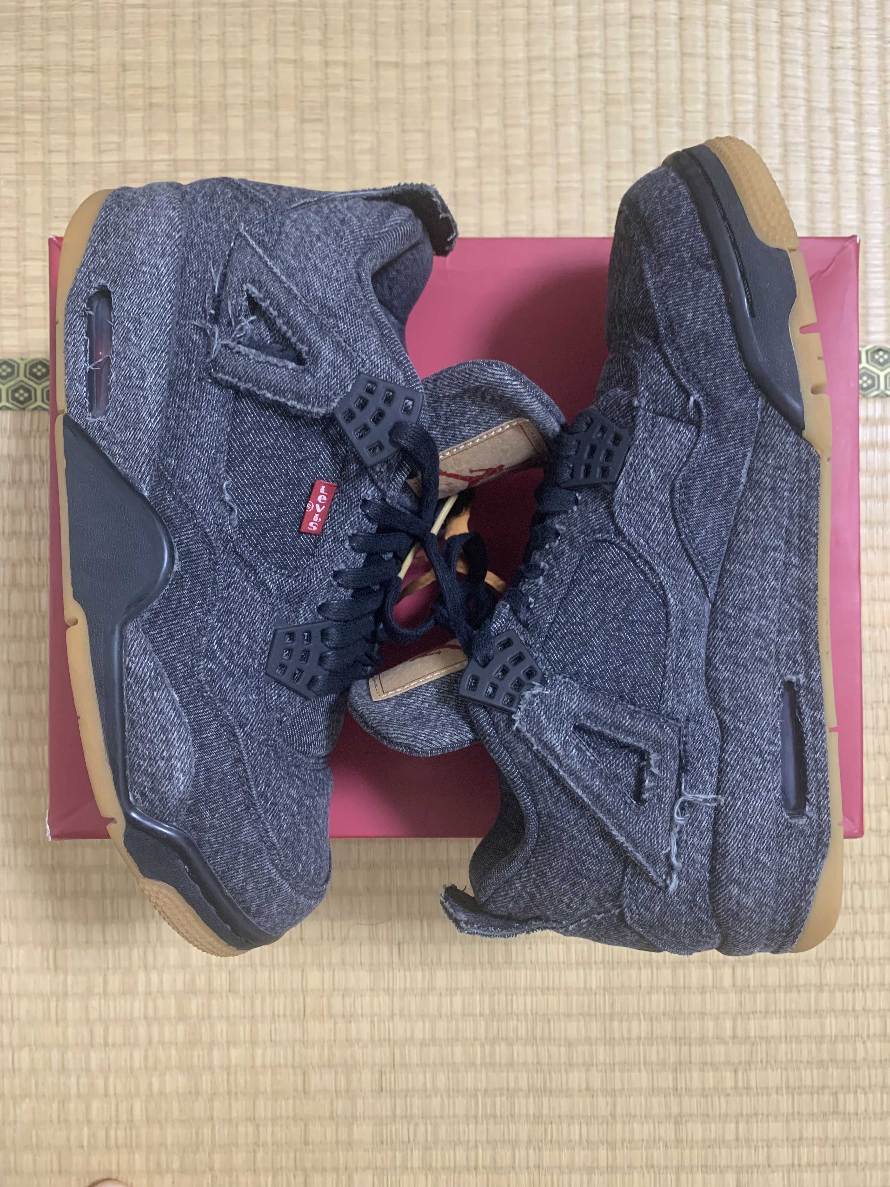 Nike × Levi's Air Jordan 4 "Black Denim" (Tag: LEVIS®)