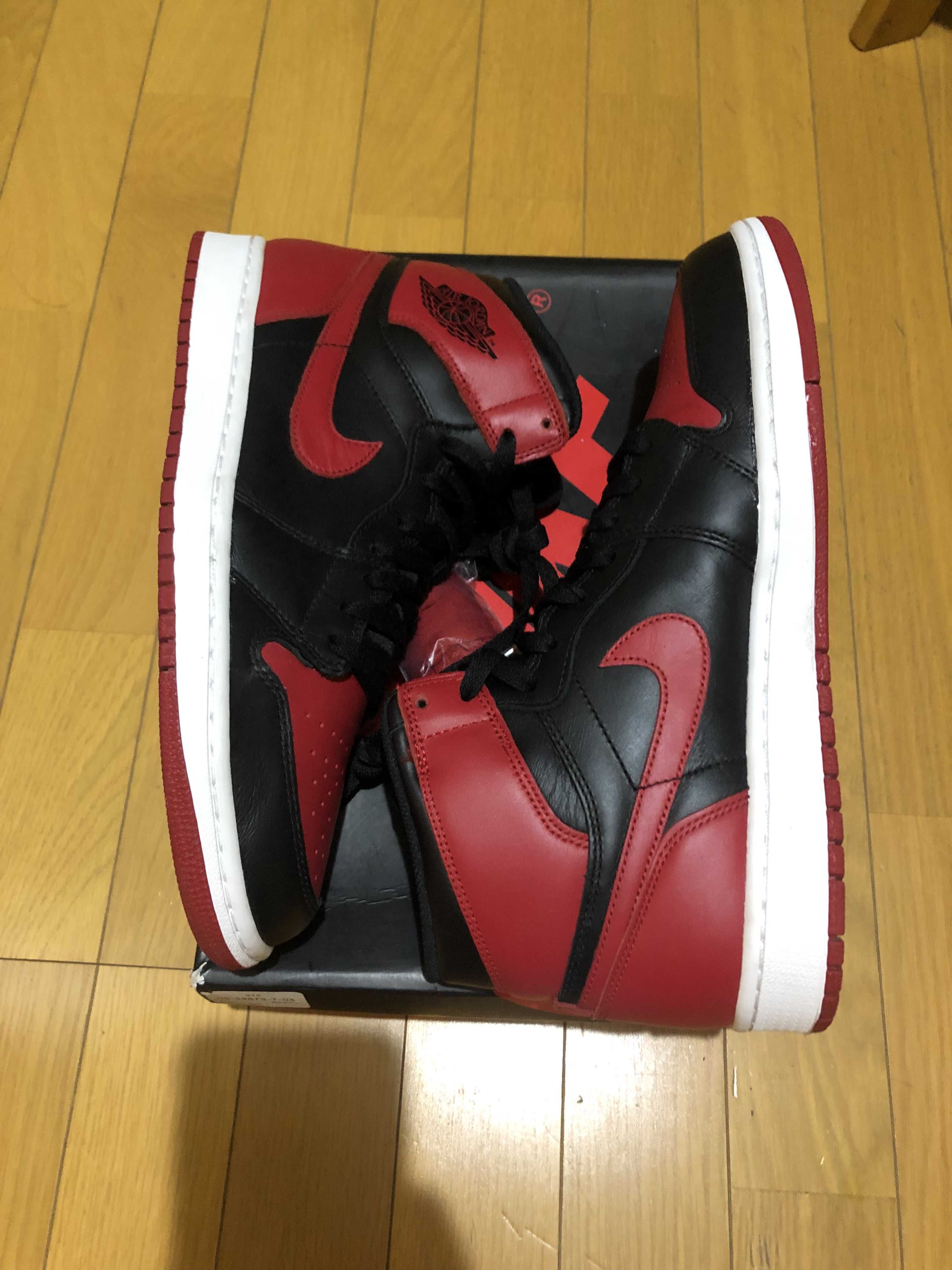 Nike Air Jordan 1 Retro High OG "Bred" (2013)