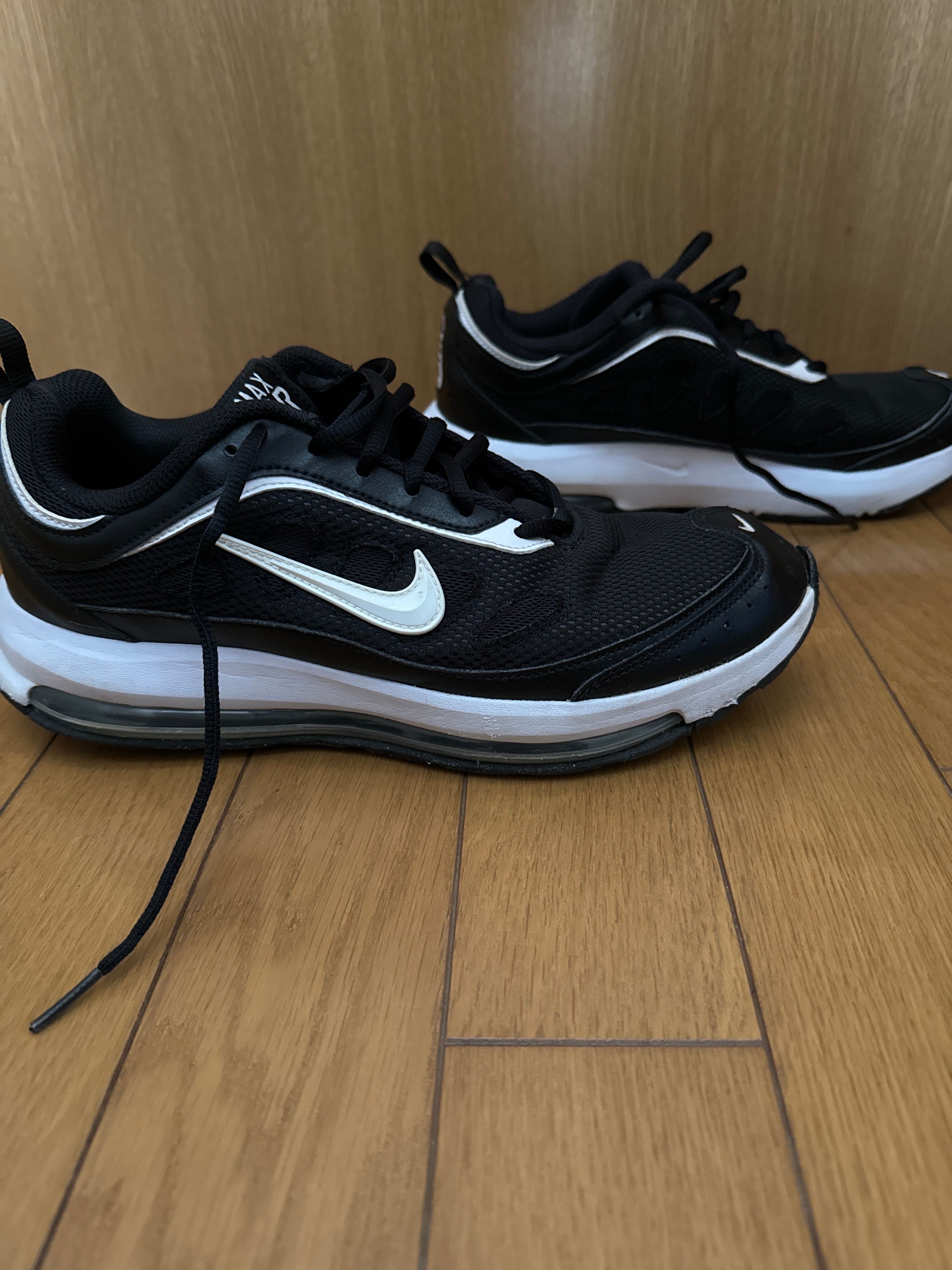 Nike Air Max AP "Black/White"