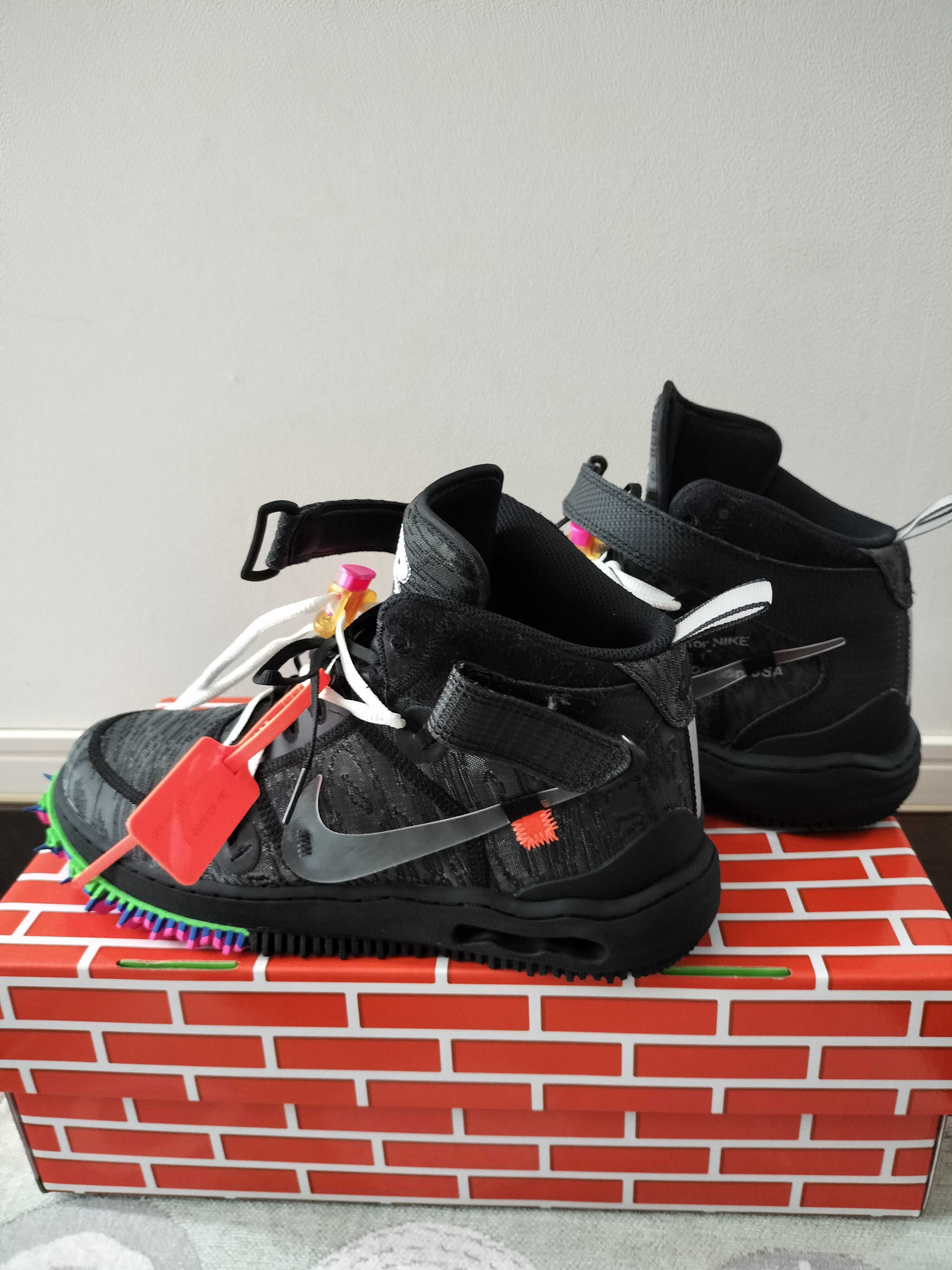 Off-White × Nike Air Force 1 Mid "Black"