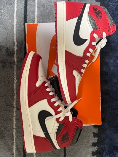 Nike Air Jordan 1 High OG "Lost & Found/Chicago"