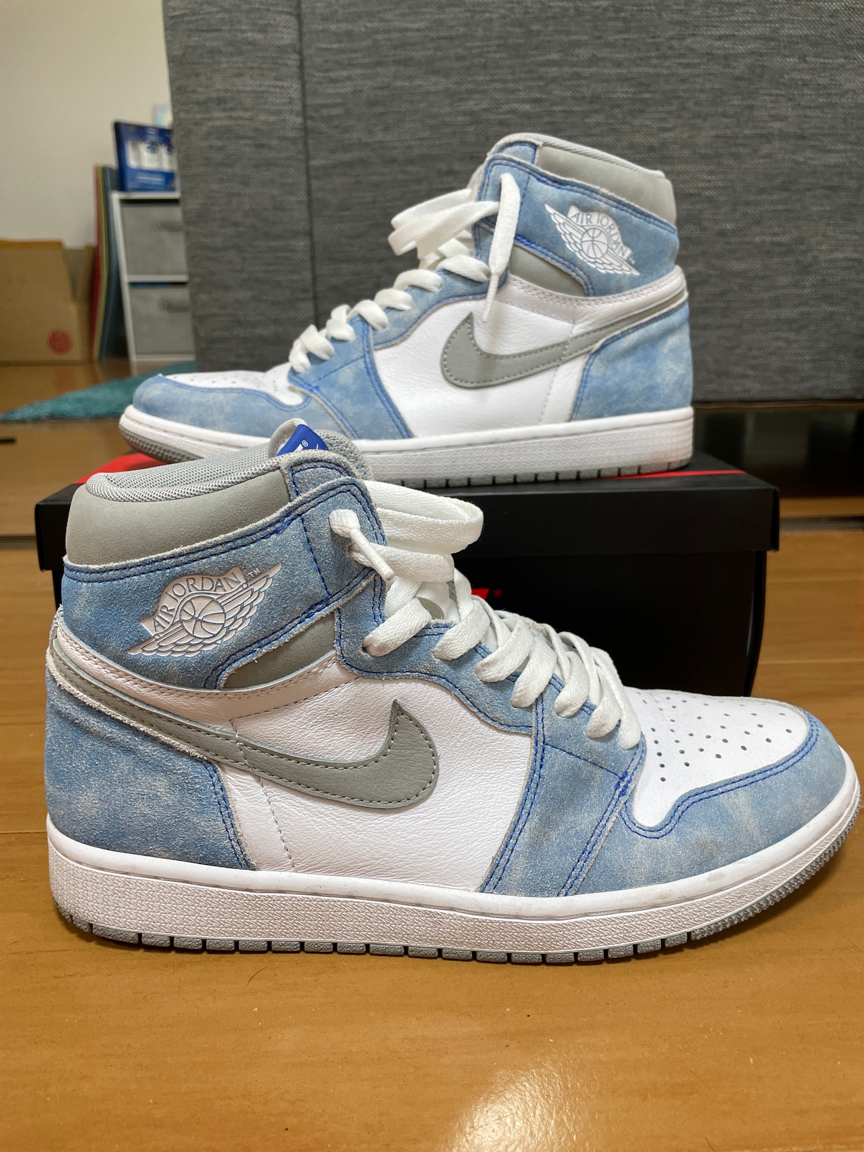 Nike Air Jordan 1 High OG "Hyper Royal"