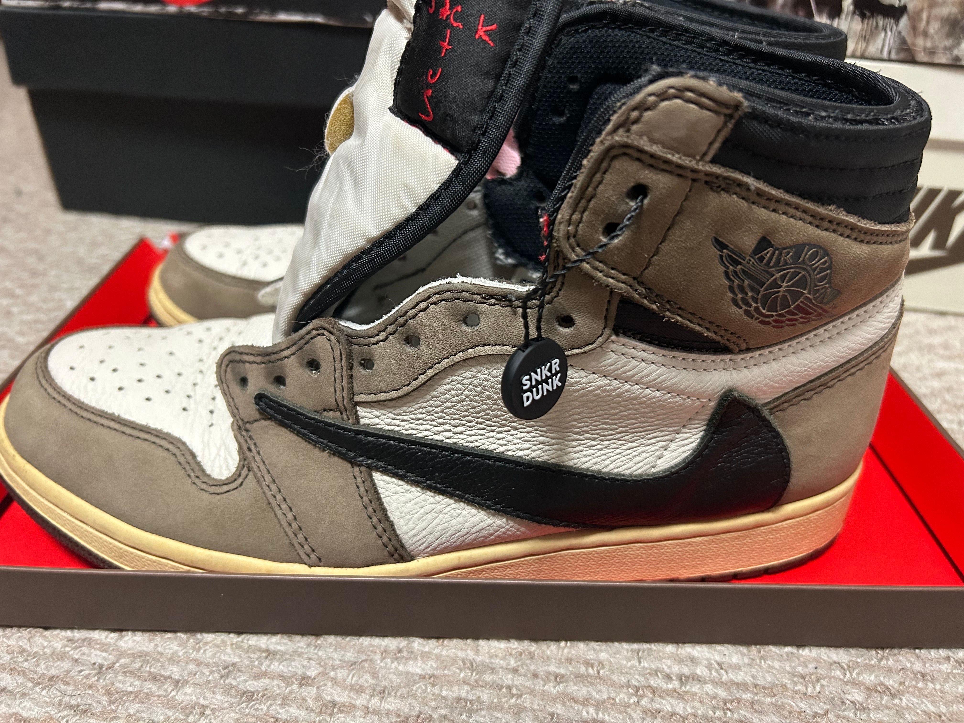 Travis Scott × Nike Air Jordan 1 Retro High OG TS SP "Sail/Dark Mocha"