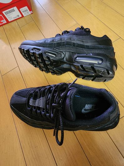 Nike Air Max 95 Essential "Black/Dark Grey/Black"