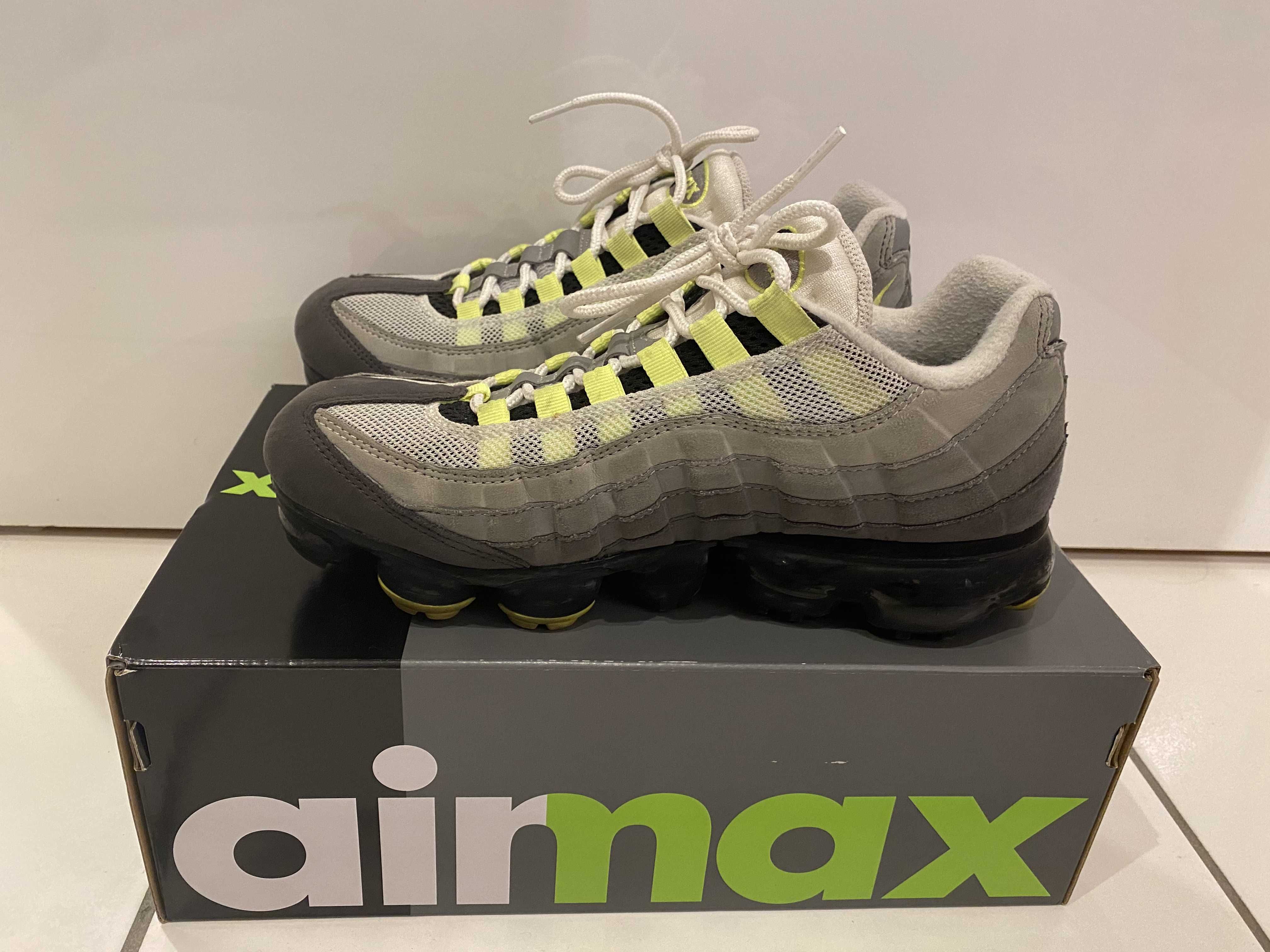 Nike Air Vapormax 95 "Neon"