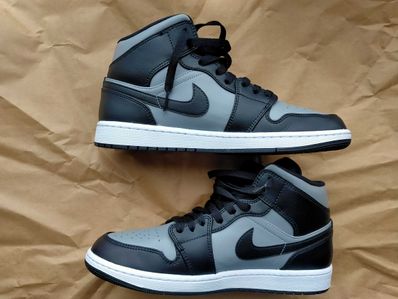 Nike Air Jordan 1 Mid "Shadow"
