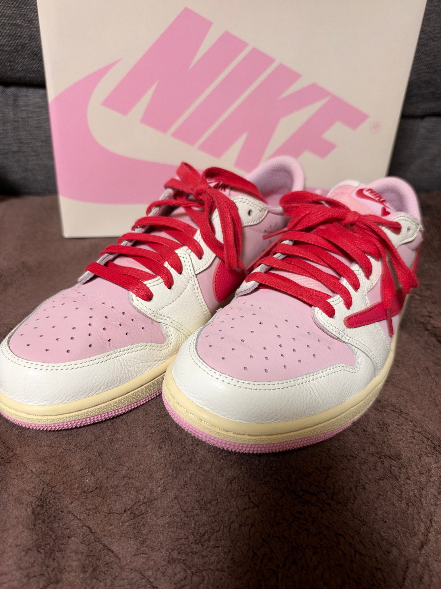 Travis Scott × Nike Air Jordan 1 Retro Low OG "Sail/Tropical Pink"