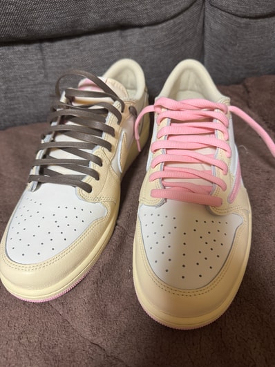 Travis Scott × Nike Air Jordan 1 Retro Low OG "Muslin/Shy Pink"