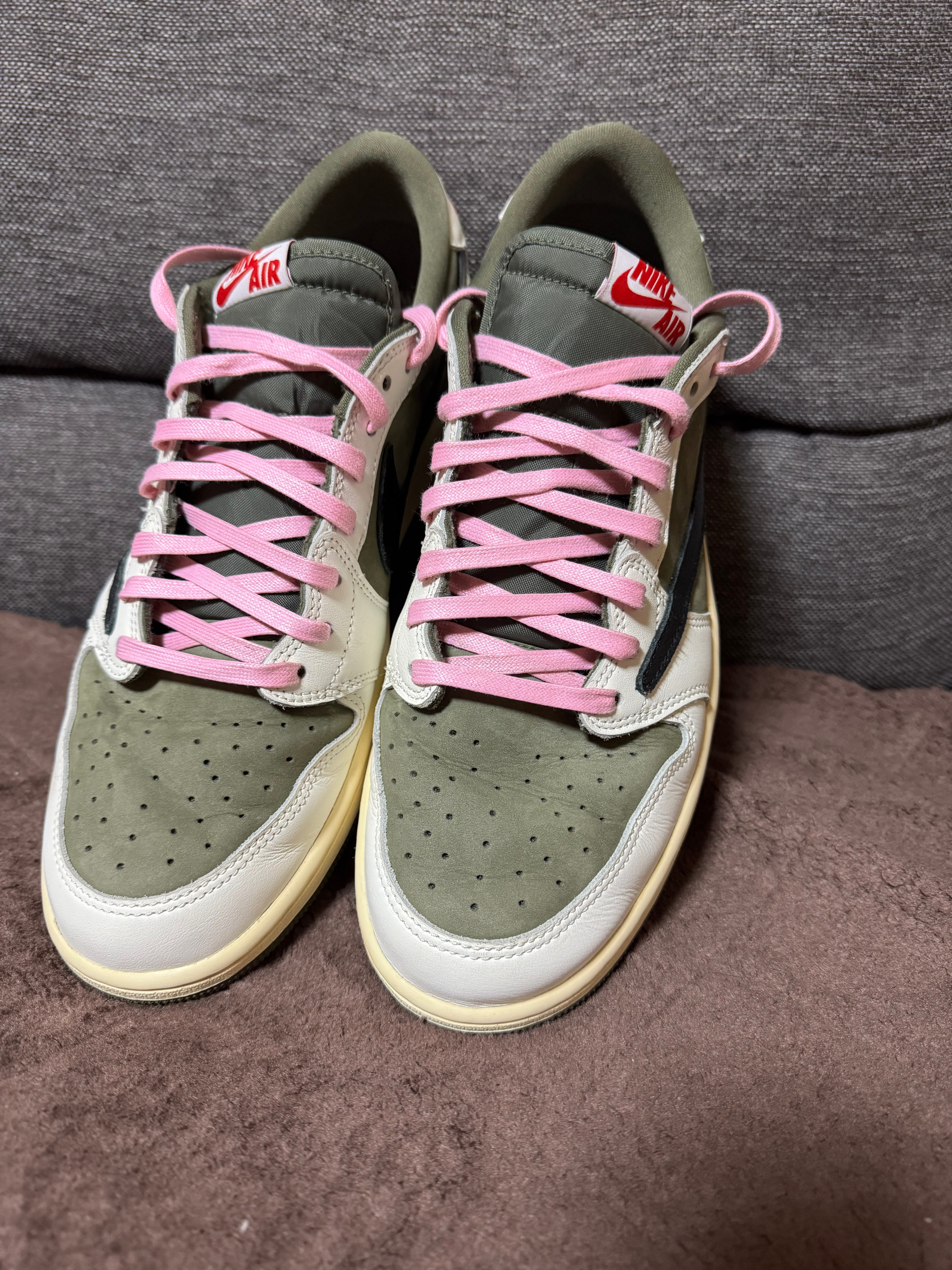 Travis Scott × Nike Air Jordan 1 Low OG SP "Reverse Olive"