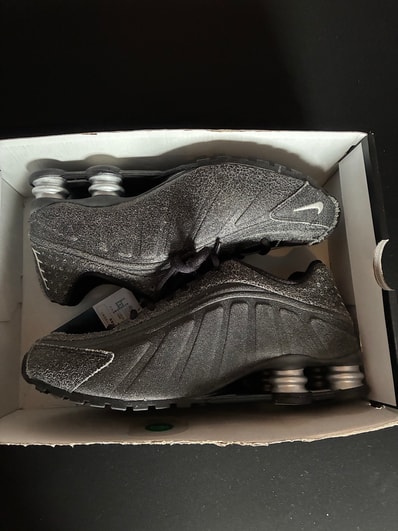 Nike Shox R4 Distressed Leather "Black/Metallic Silver"