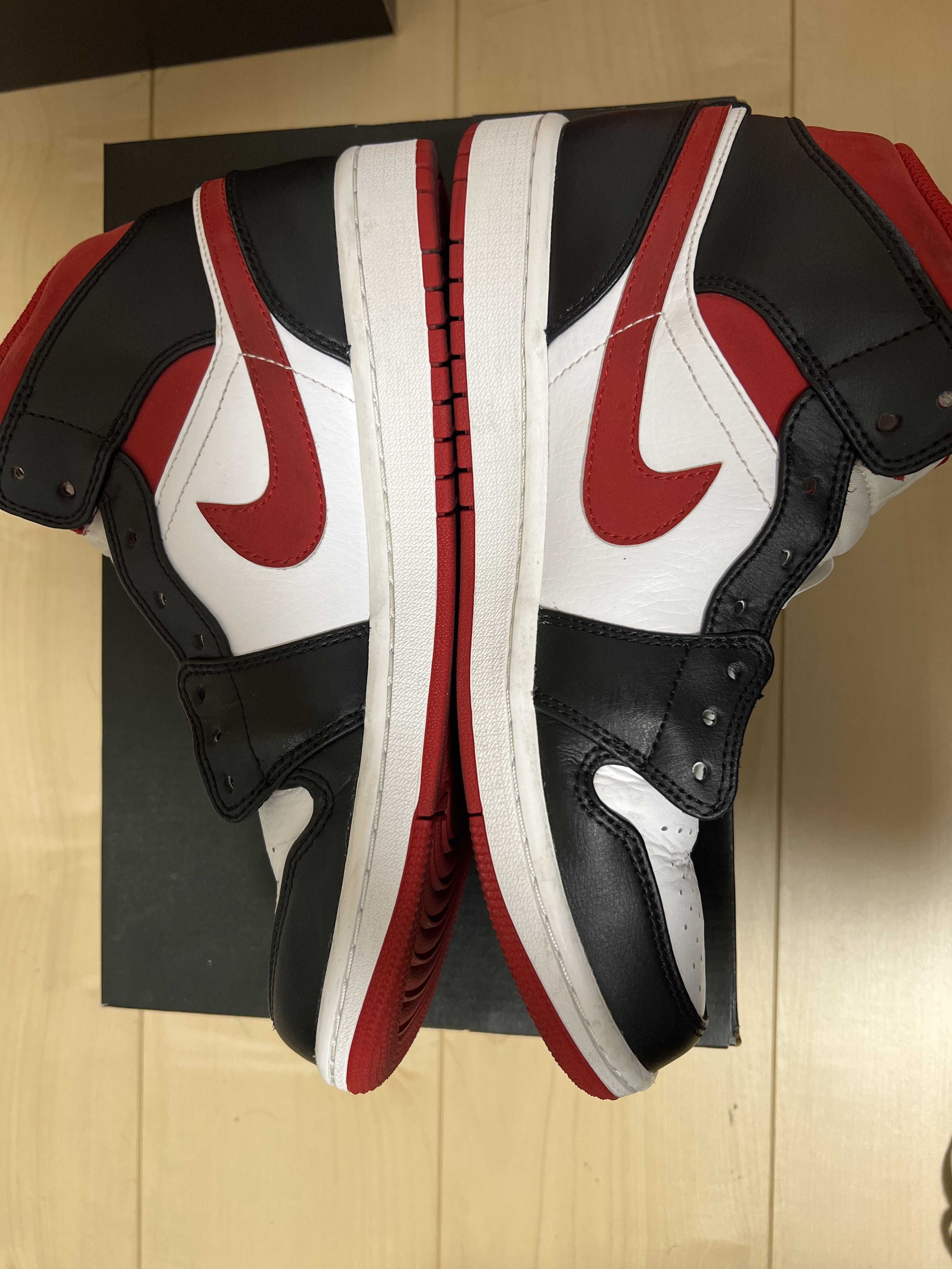 Nike Air Jordan 1 Mid "White/Gym Red Black"