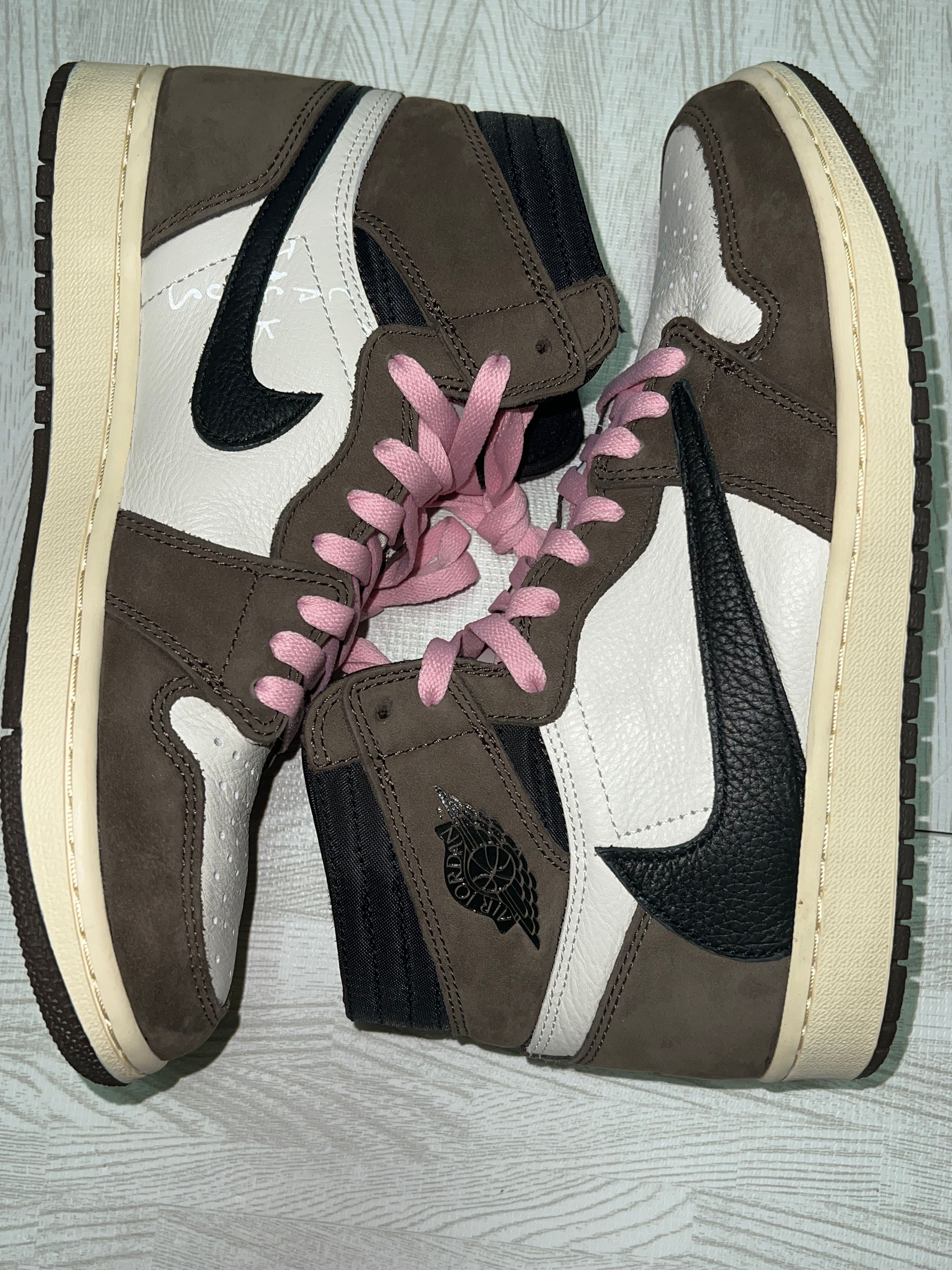 Travis Scott × Nike Air Jordan 1 Retro High OG TS SP "Sail/Dark Mocha"