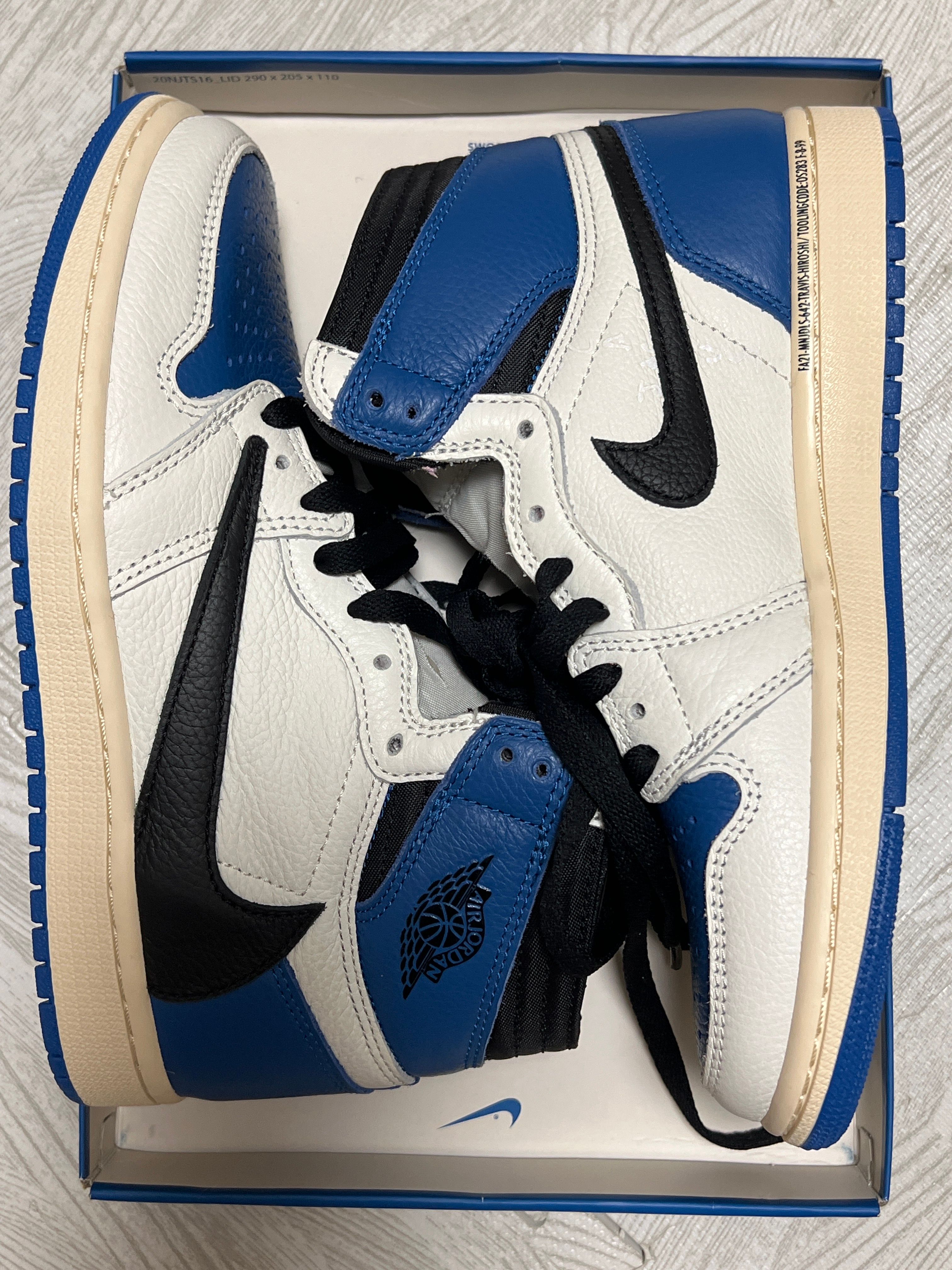 Travis Scott × fragment design × Nike Air Jordan 1 Retro High OG SP "Military Blue"