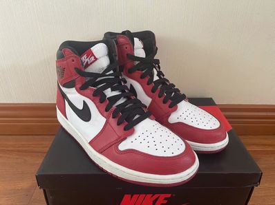 Nike Air Jordan 1 Retro High "Chicago" (2015)