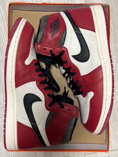 Nike Air Jordan 1 High OG "Lost & Found/Chicago"
