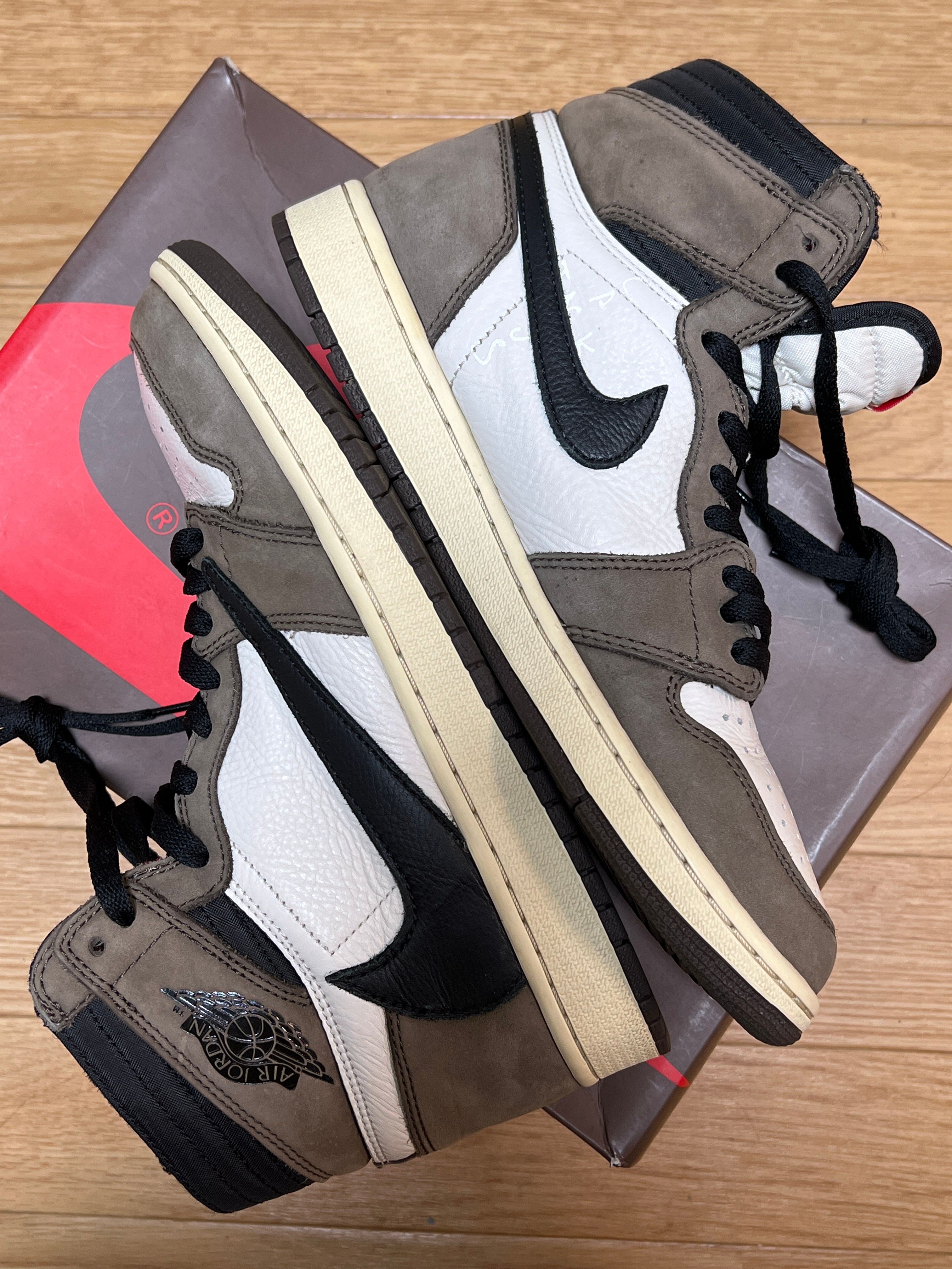 Travis Scott × Nike Air Jordan 1 Retro High OG TS SP "Sail/Dark Mocha"