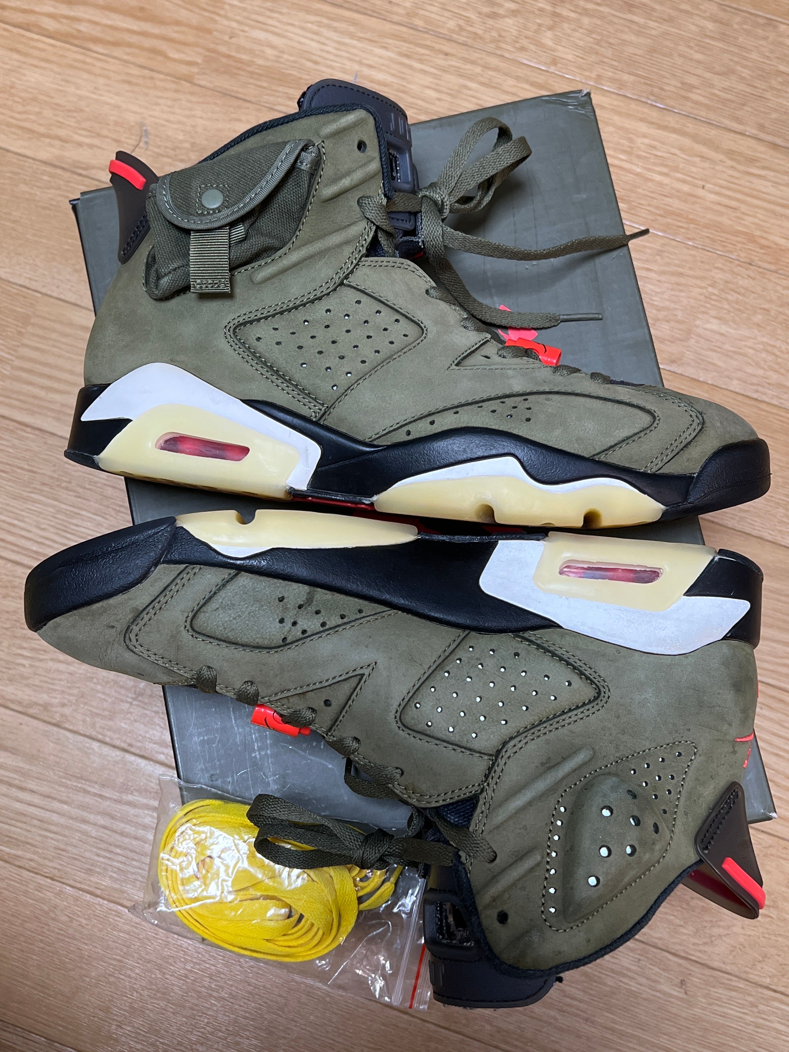 Travis Scott × Nike Air Jordan 6 Retro "Medium Olive"