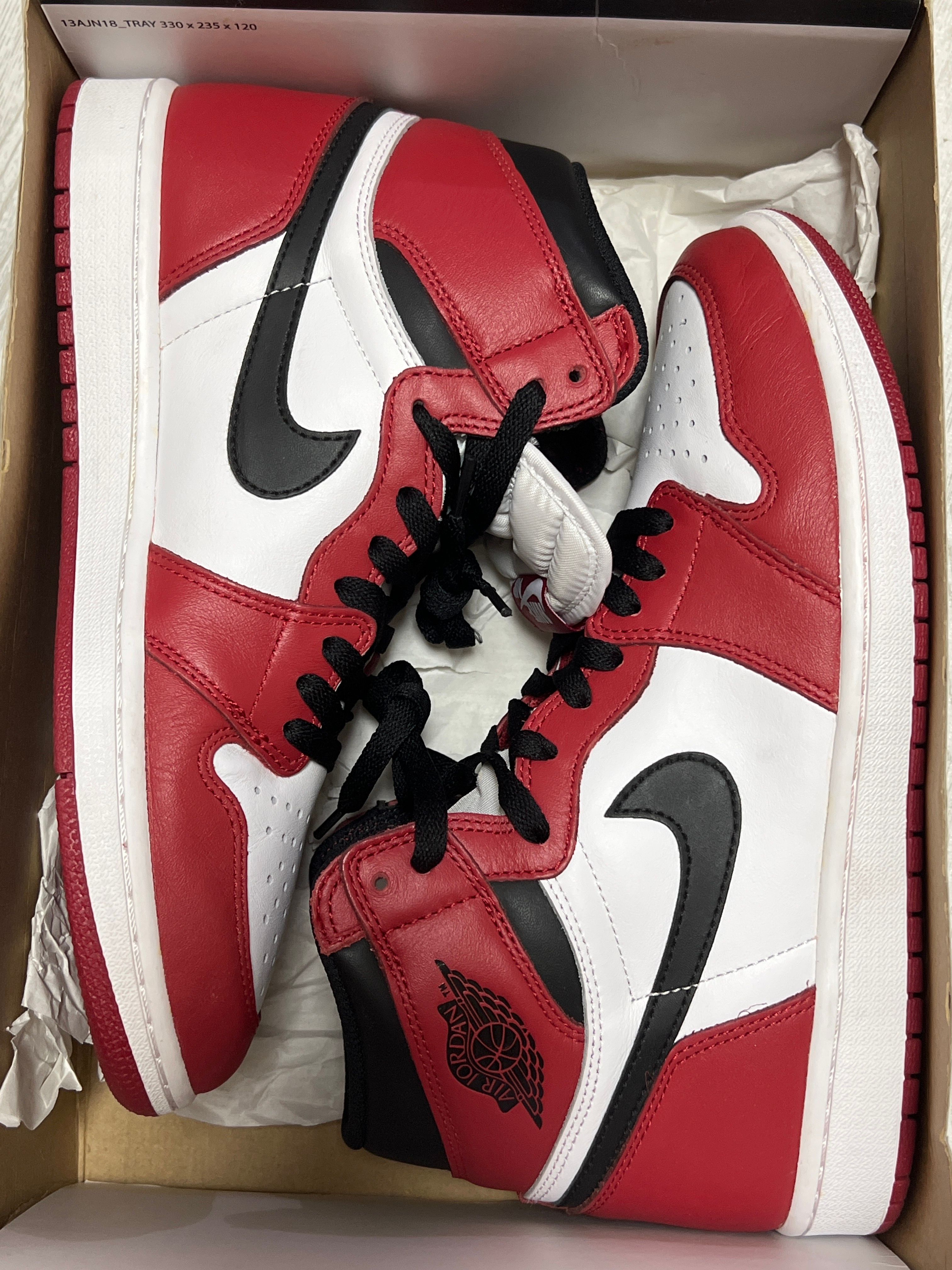 Nike Air Jordan 1 Retro High "Chicago" (2015)