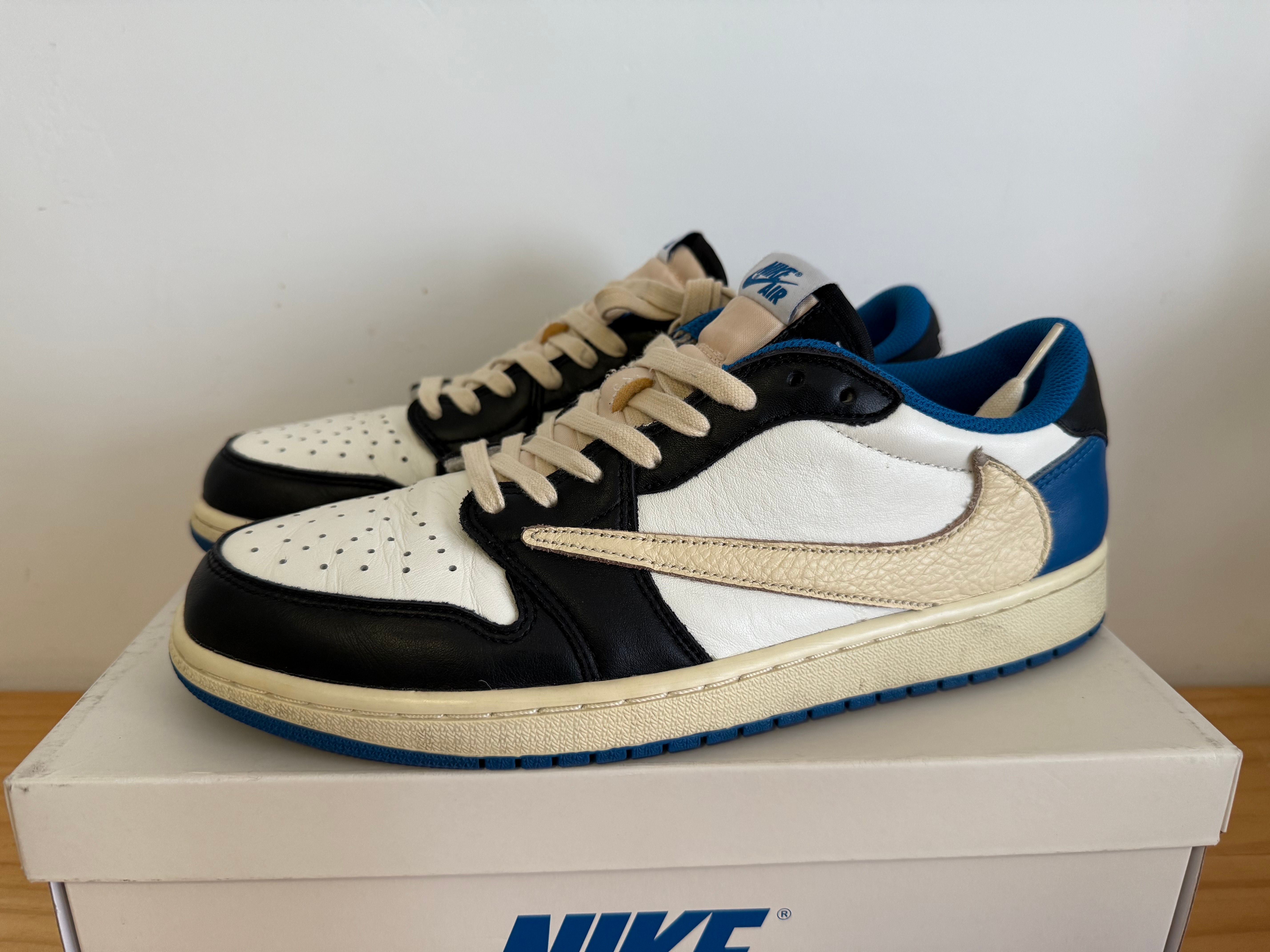 Travis Scott × fragment design × Nike Air Jordan 1 Low OG SP "Military Blue"