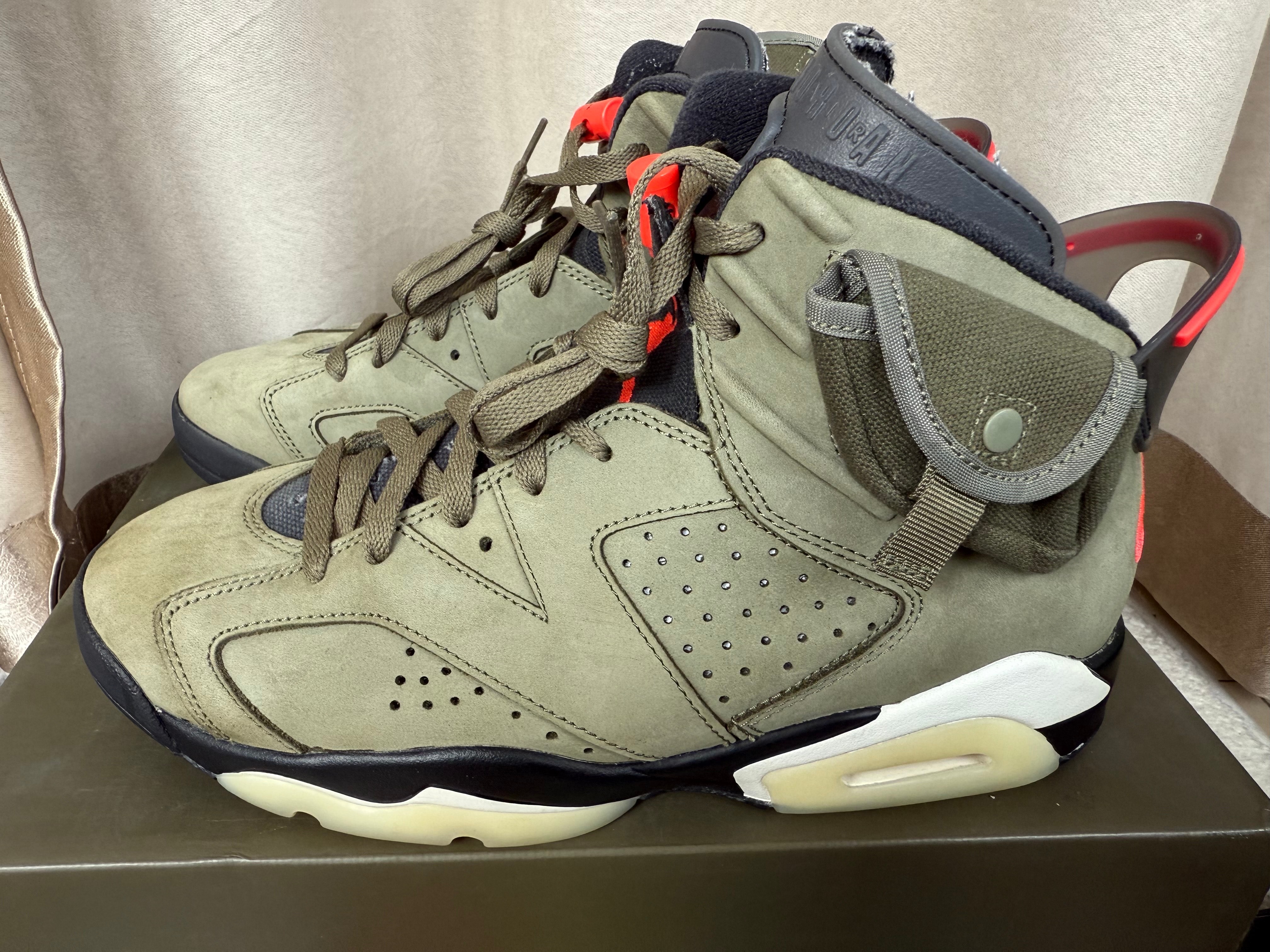 Travis Scott × Nike Air Jordan 6 Retro "Medium Olive"