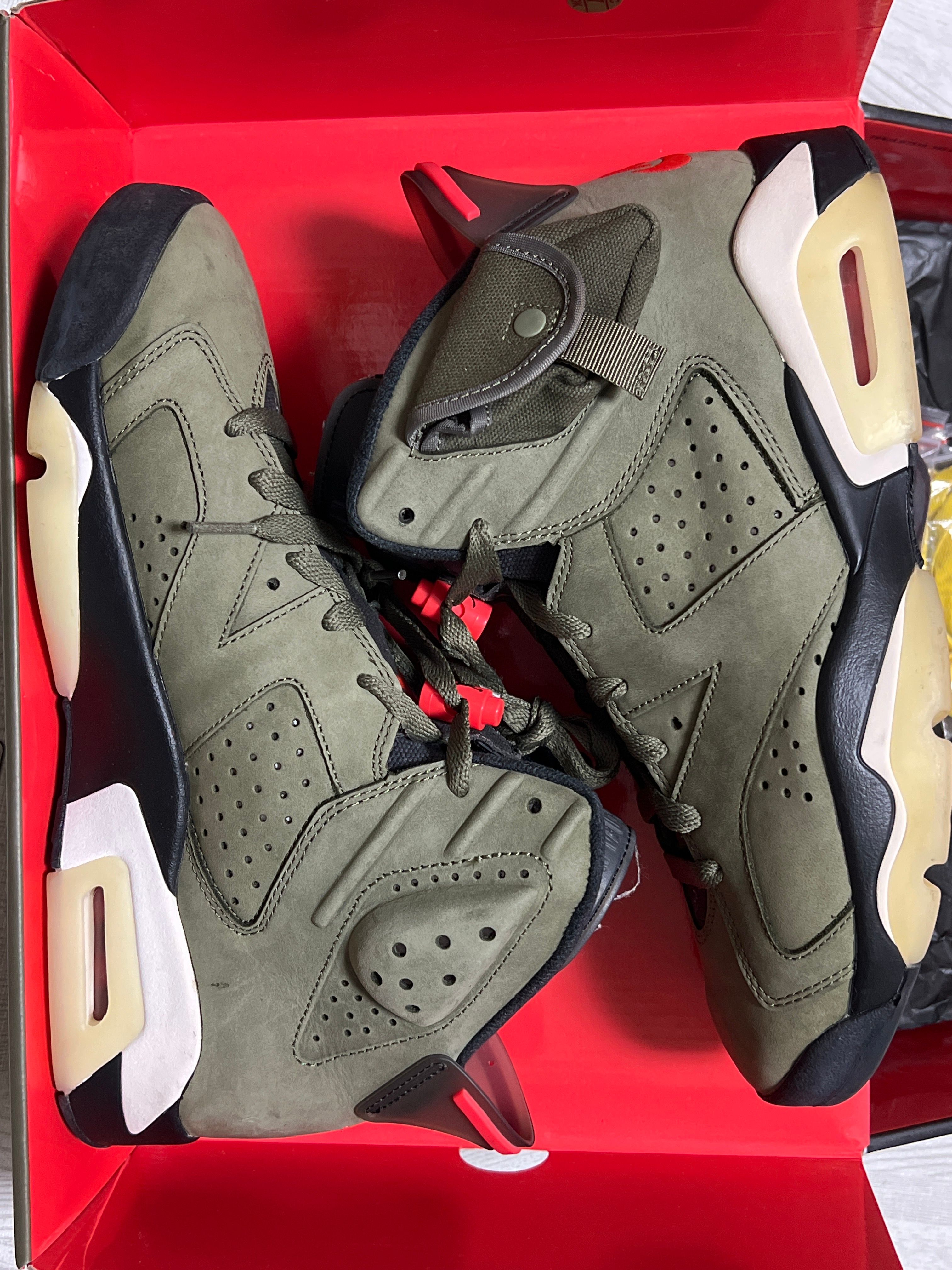 Travis Scott × Nike Air Jordan 6 Retro "Medium Olive"