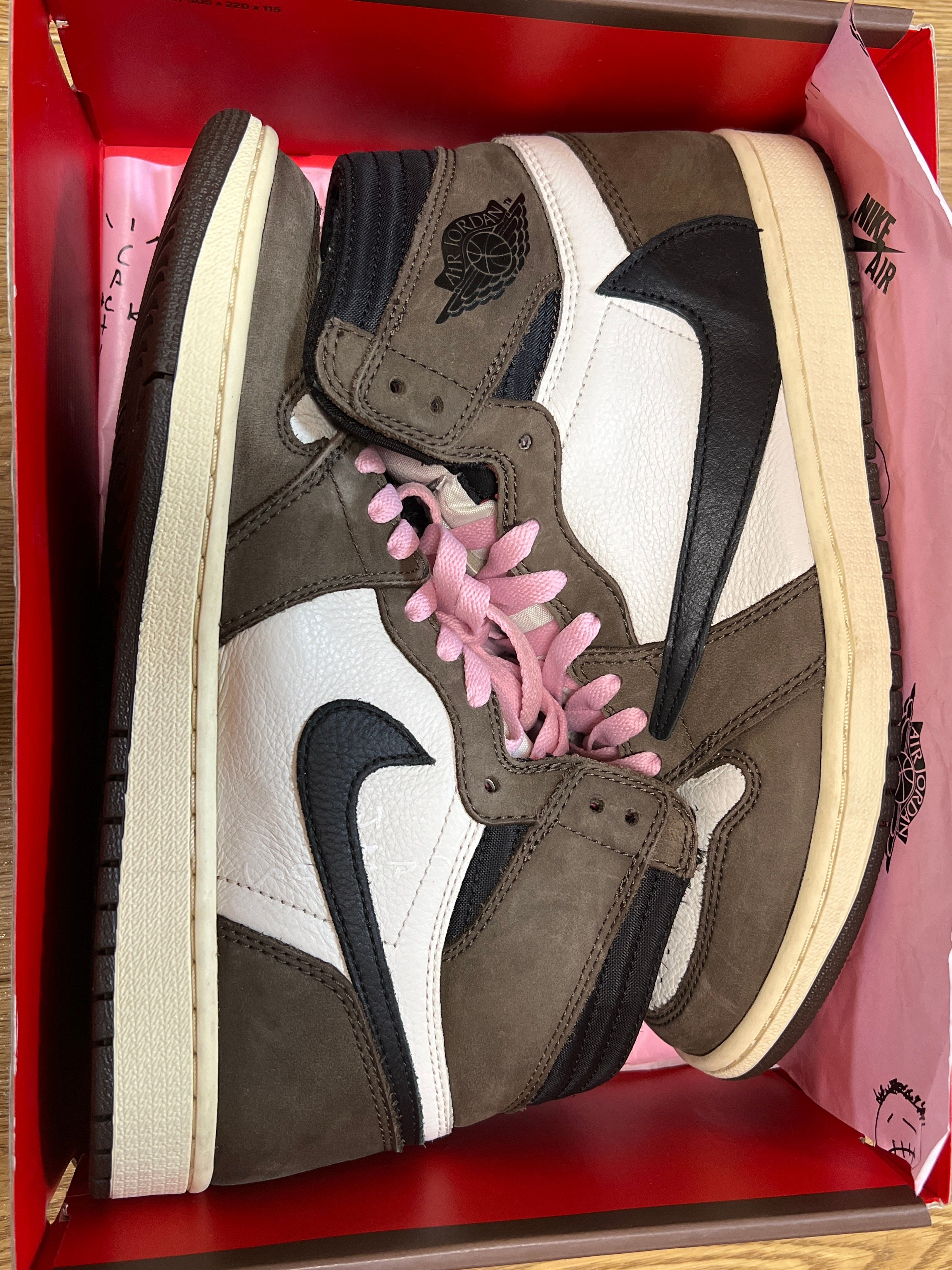 Travis Scott × Nike Air Jordan 1 Retro High OG TS SP "Sail/Dark Mocha"