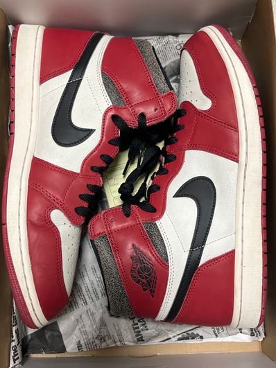 Nike Air Jordan 1 High OG "Lost & Found/Chicago"