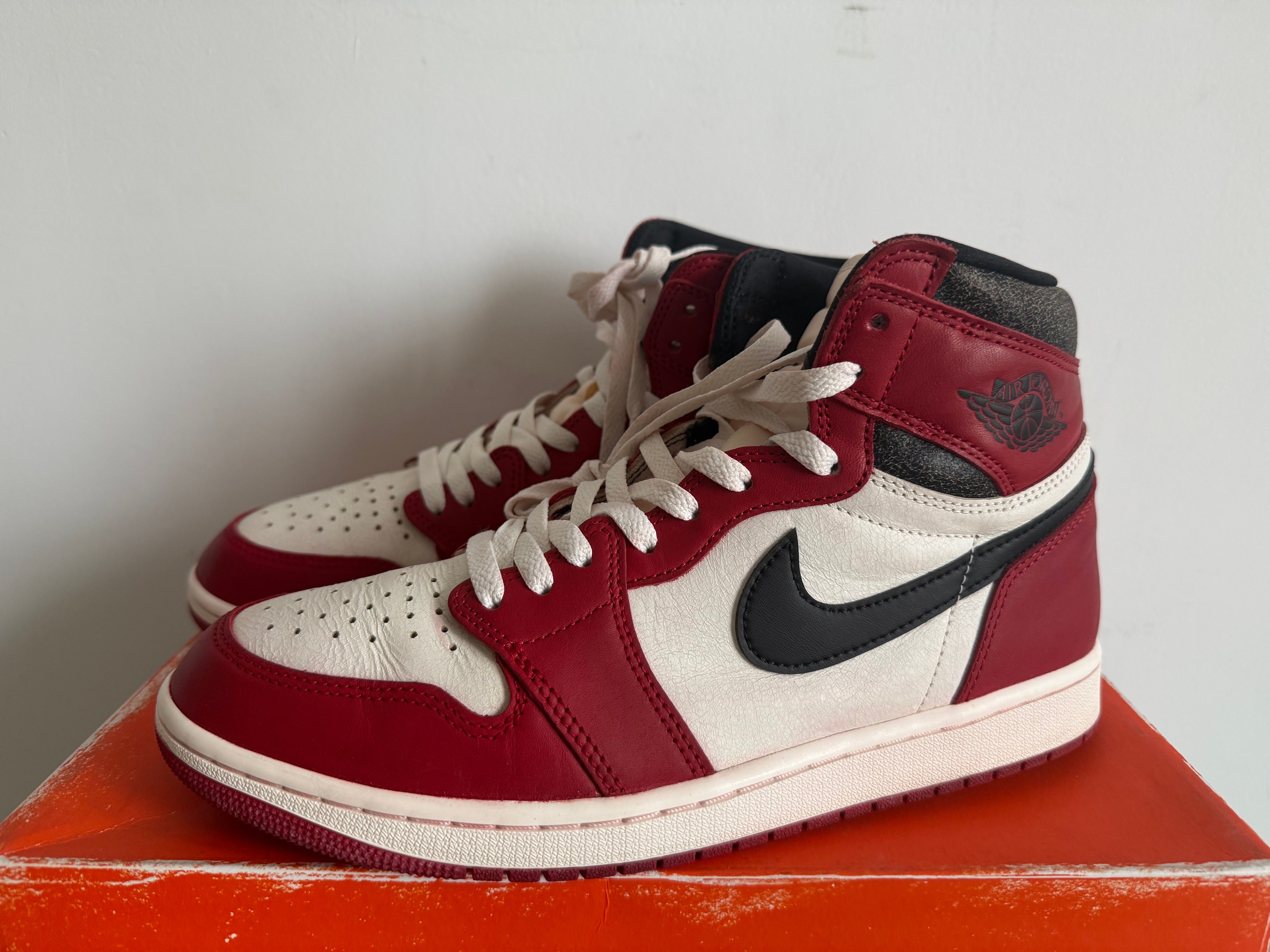 Nike Air Jordan 1 High OG "Lost & Found/Chicago"